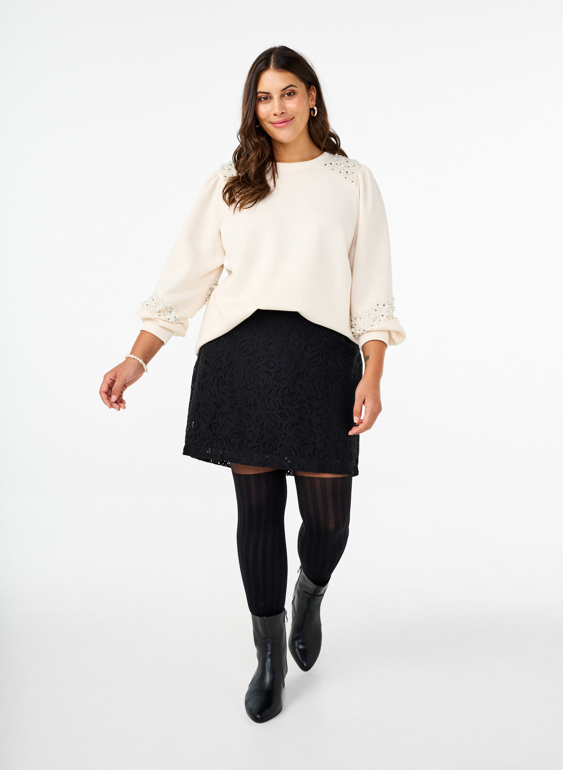 Zizzifashion Sweatshirt with pearl details, Buttercream, Model image number 3