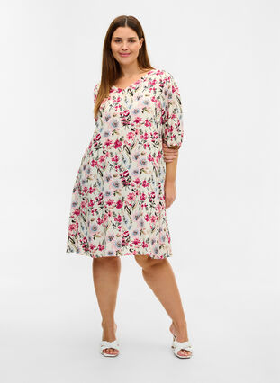 Floral viscose dress with 2/4-length sleeves, Bright White AOP, Model image number 2