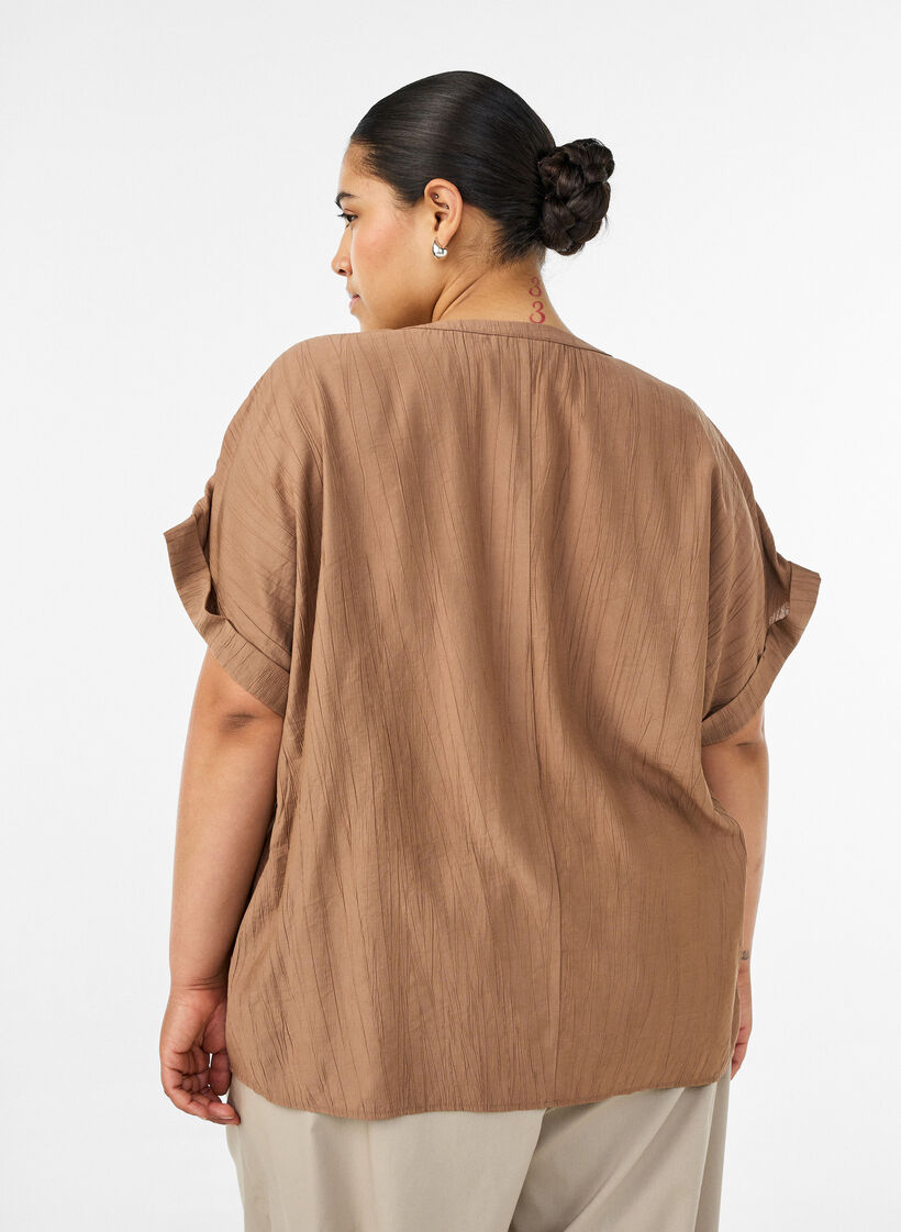 Viscose blouse with buttons and texture, Brown, Model image number 2
