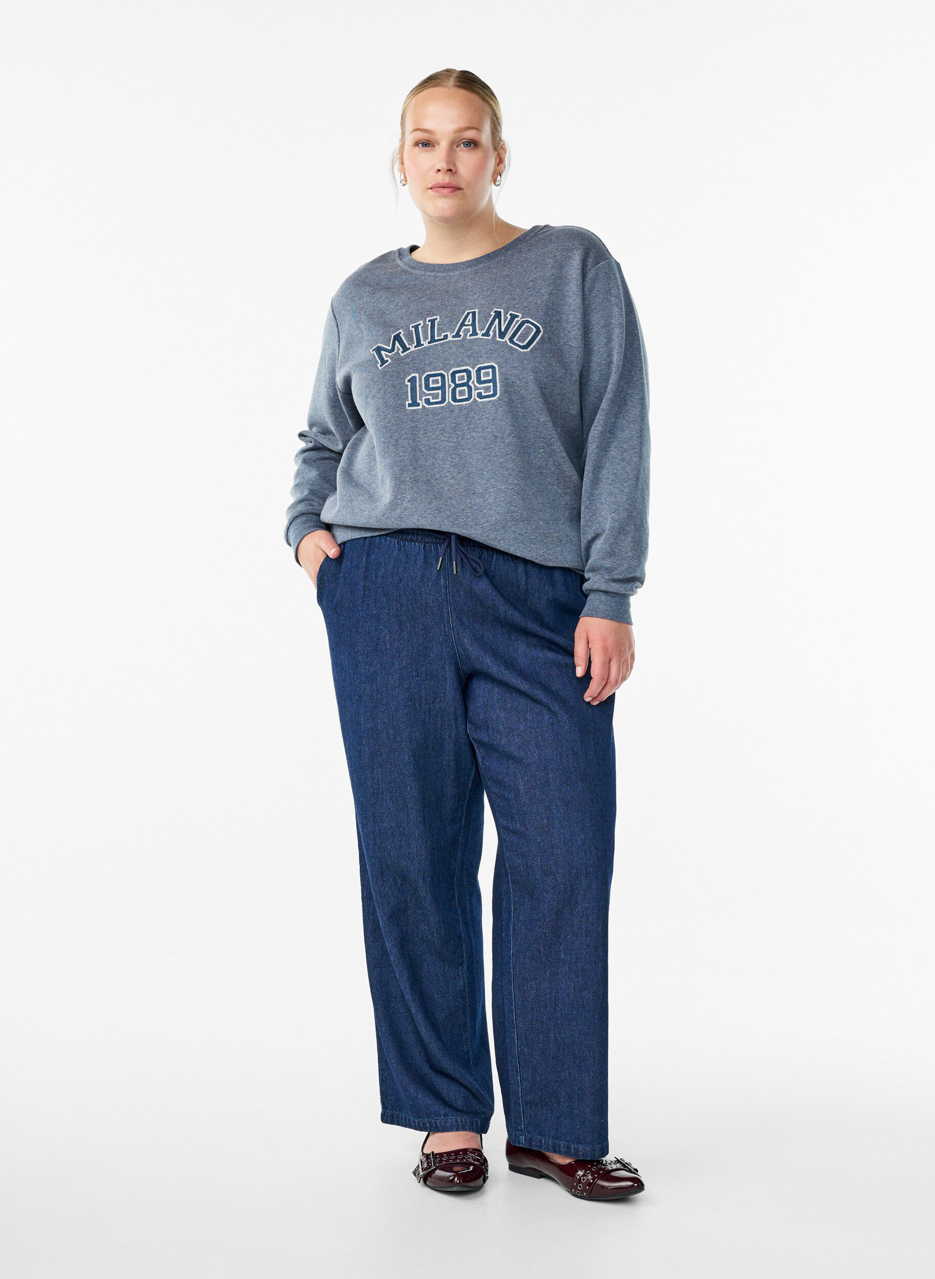 Zizzifashion Sweatshirt with embroidered Milan motif, Dark Grey, Model image number 1