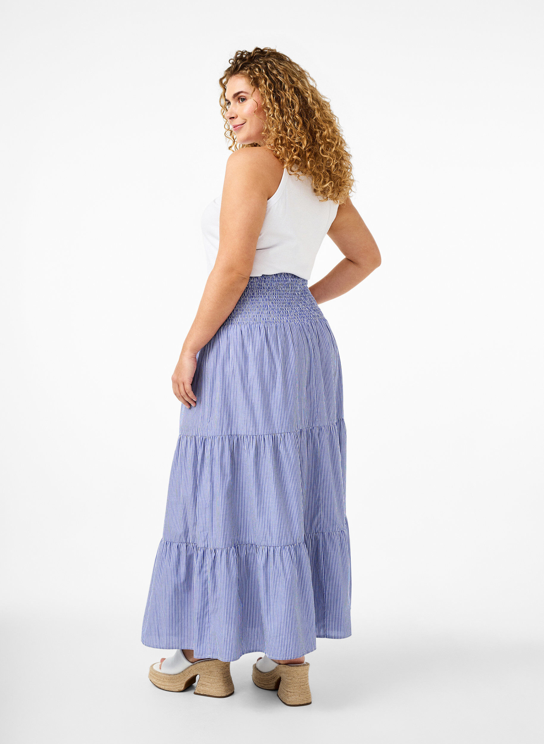 Zizzifashion Striped maxi skirt with a smock, Baja Blue Stripe, Model image number 1