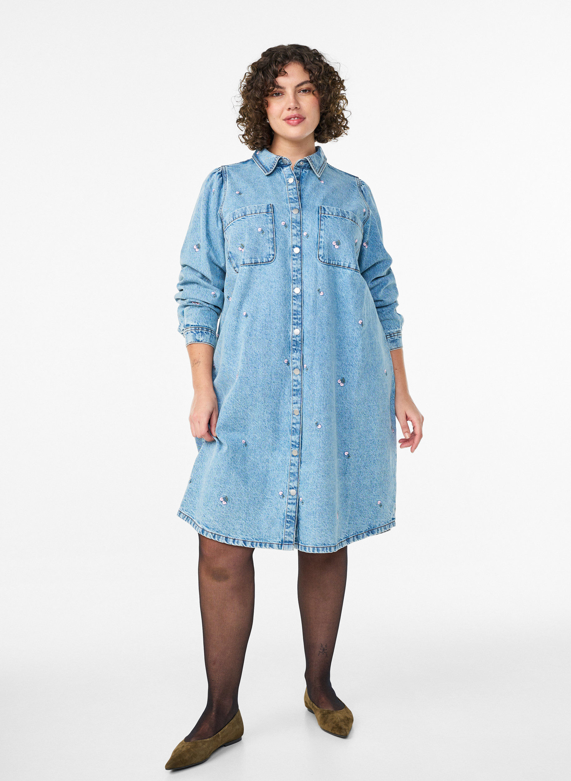 Zizzifashion Denim dress with cherries and chest pockets, Light Blue, Model image number 1