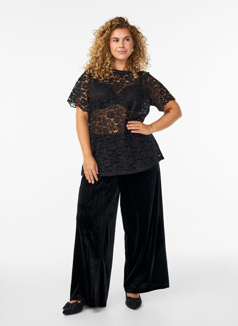 Lace blouse with short sleeves and round neck, Black, Model
