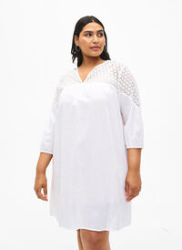 Dress in a cotton blend with linen and crochet detail, Bright White, Model
