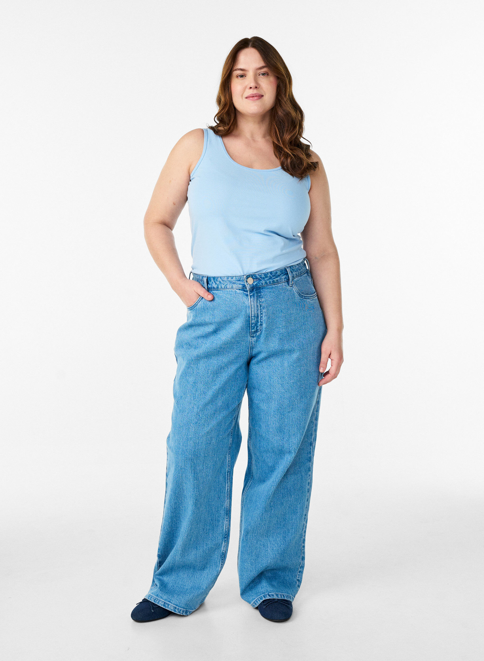ZizzifashionSolid color basic top in cotton, Light Blue, Model image number 1