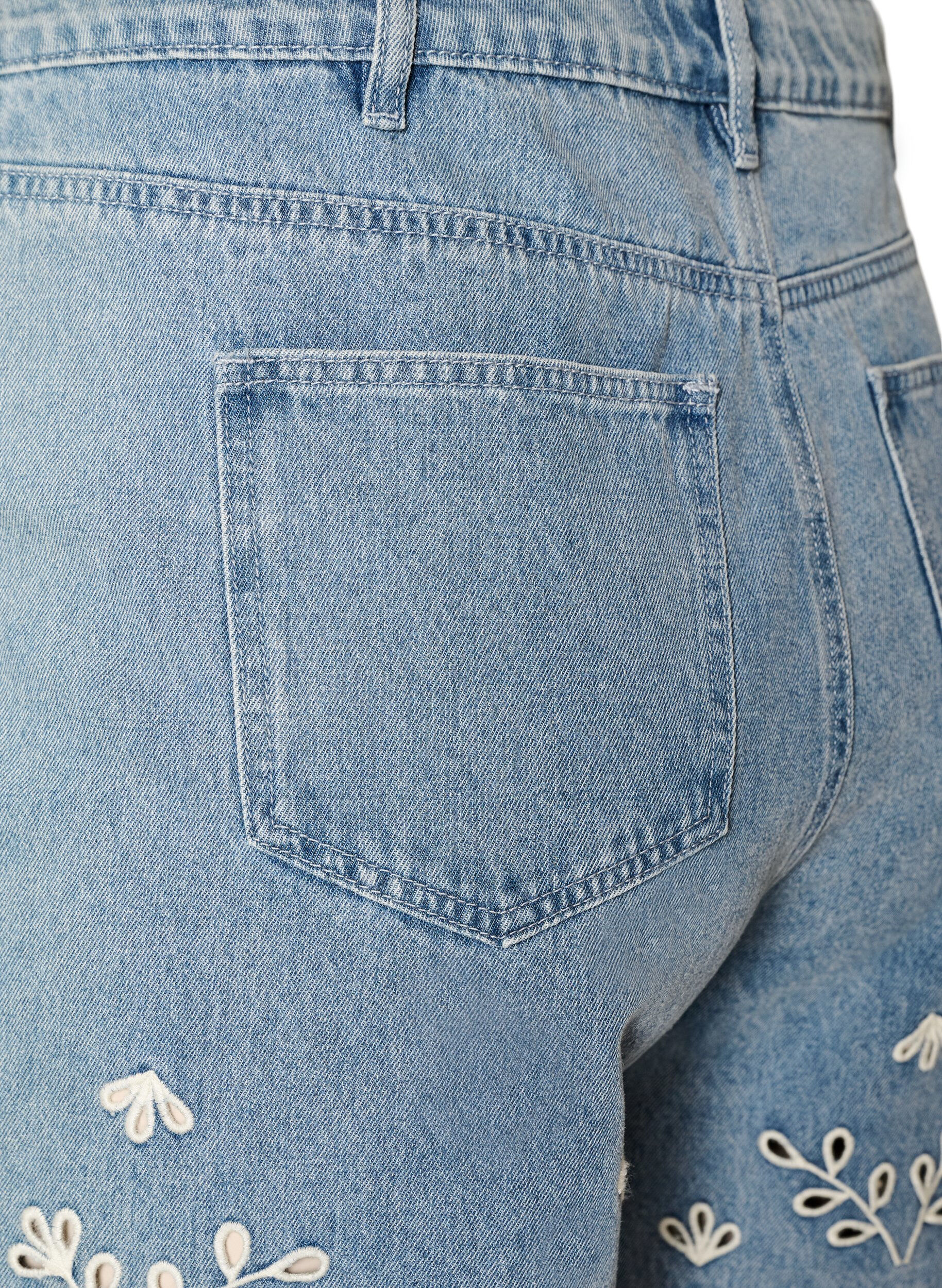 Zizzifashion Denim shorts with broderie anglaise and high waist, Light Blue, Packshot image number 3