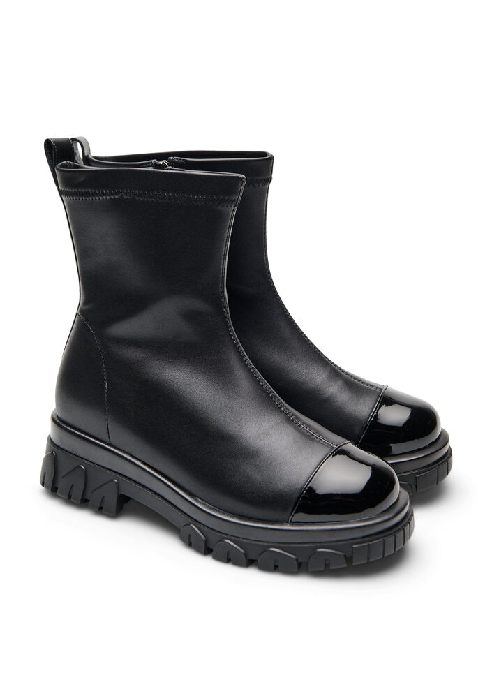 Wide fit – Chunky ankle boot with patent detail, Black, Packshot image number 1