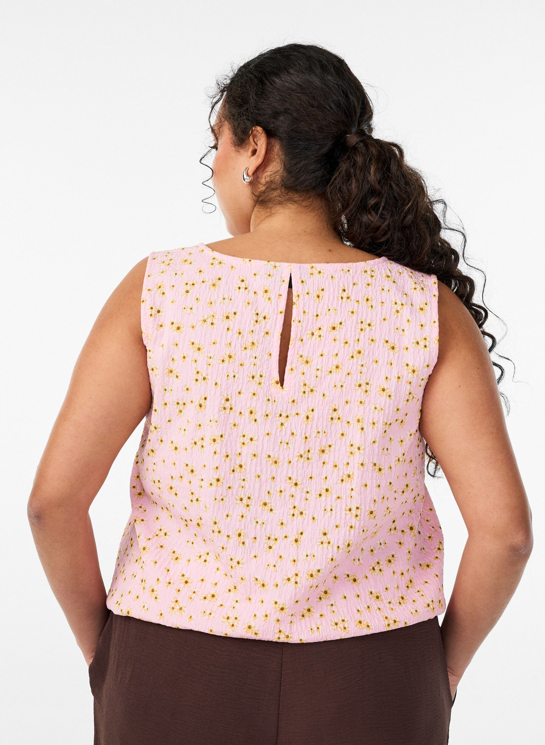Zizzifashion Sleeveless top with texture, Rose, Model image number 2