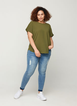 Blouse with short sleeves and a round neckline, Ivy Green, Model image number 2