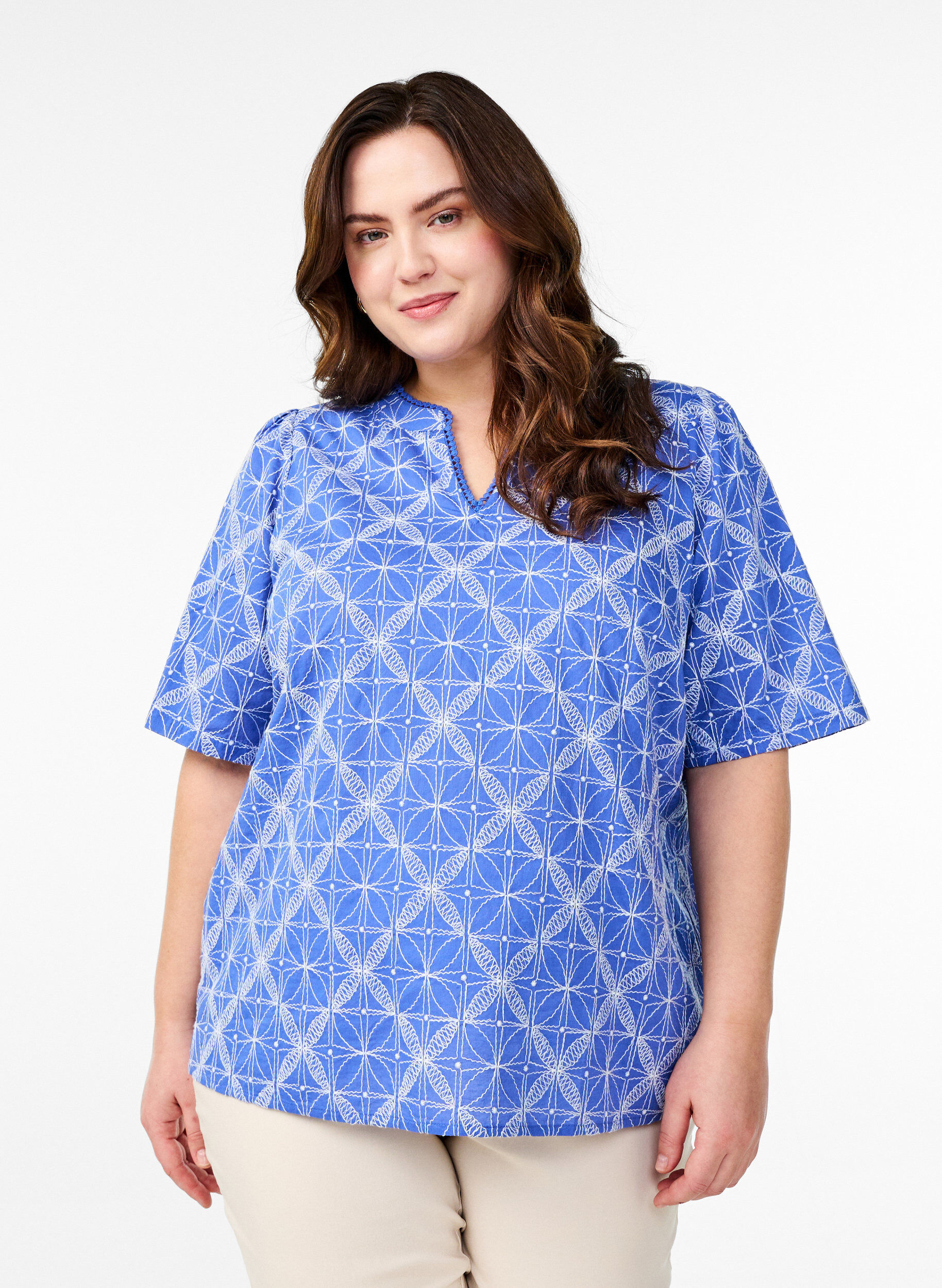 Zizzifashion Blouse with short sleeves and embroidered pattern, Blue, Model image number 0