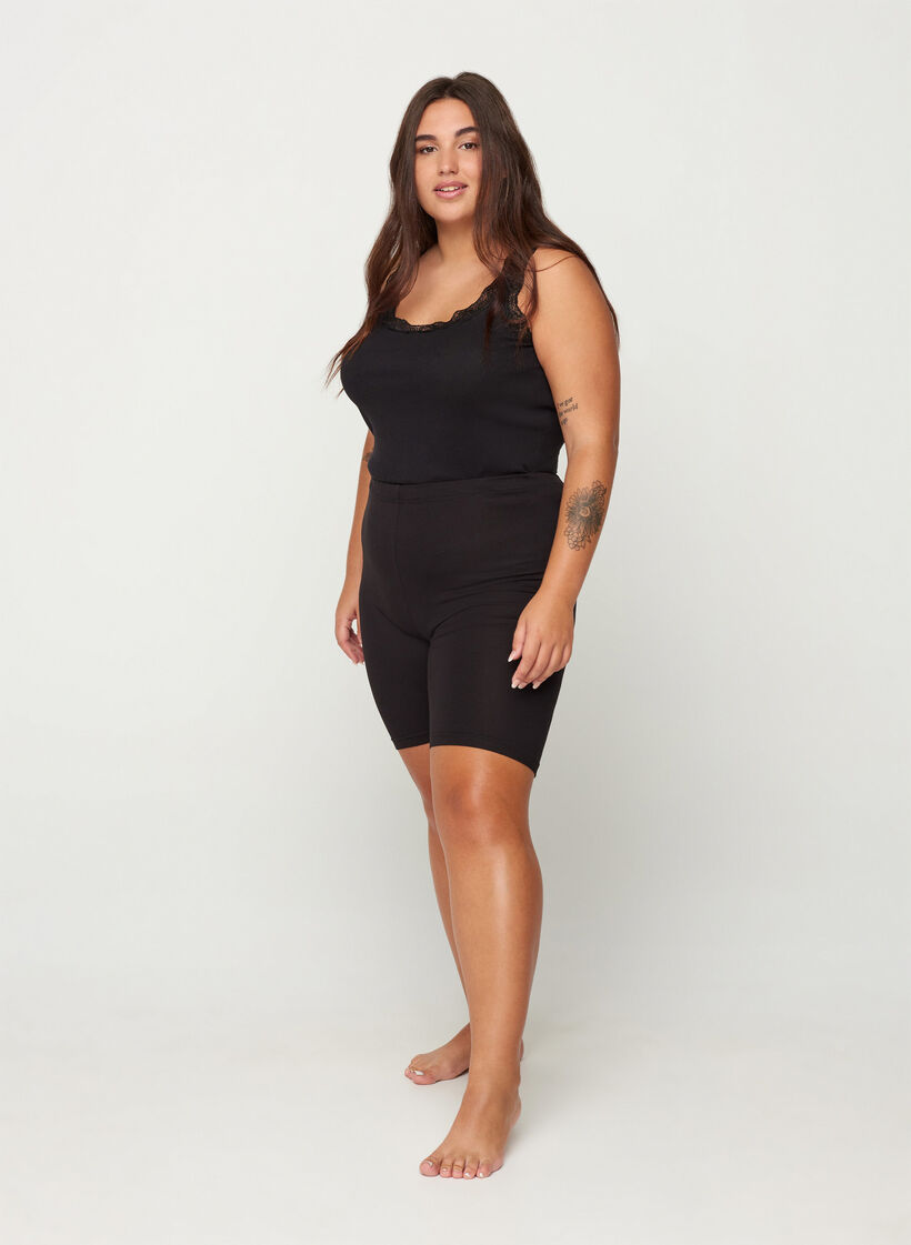 Plain-coloured basic bike shorts, Black, Model image number 1