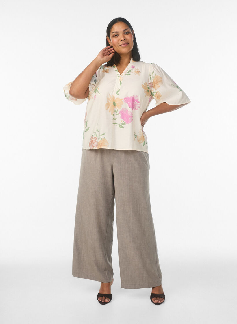 High-waisted trousers with wide legs, Beige, Model image number 0