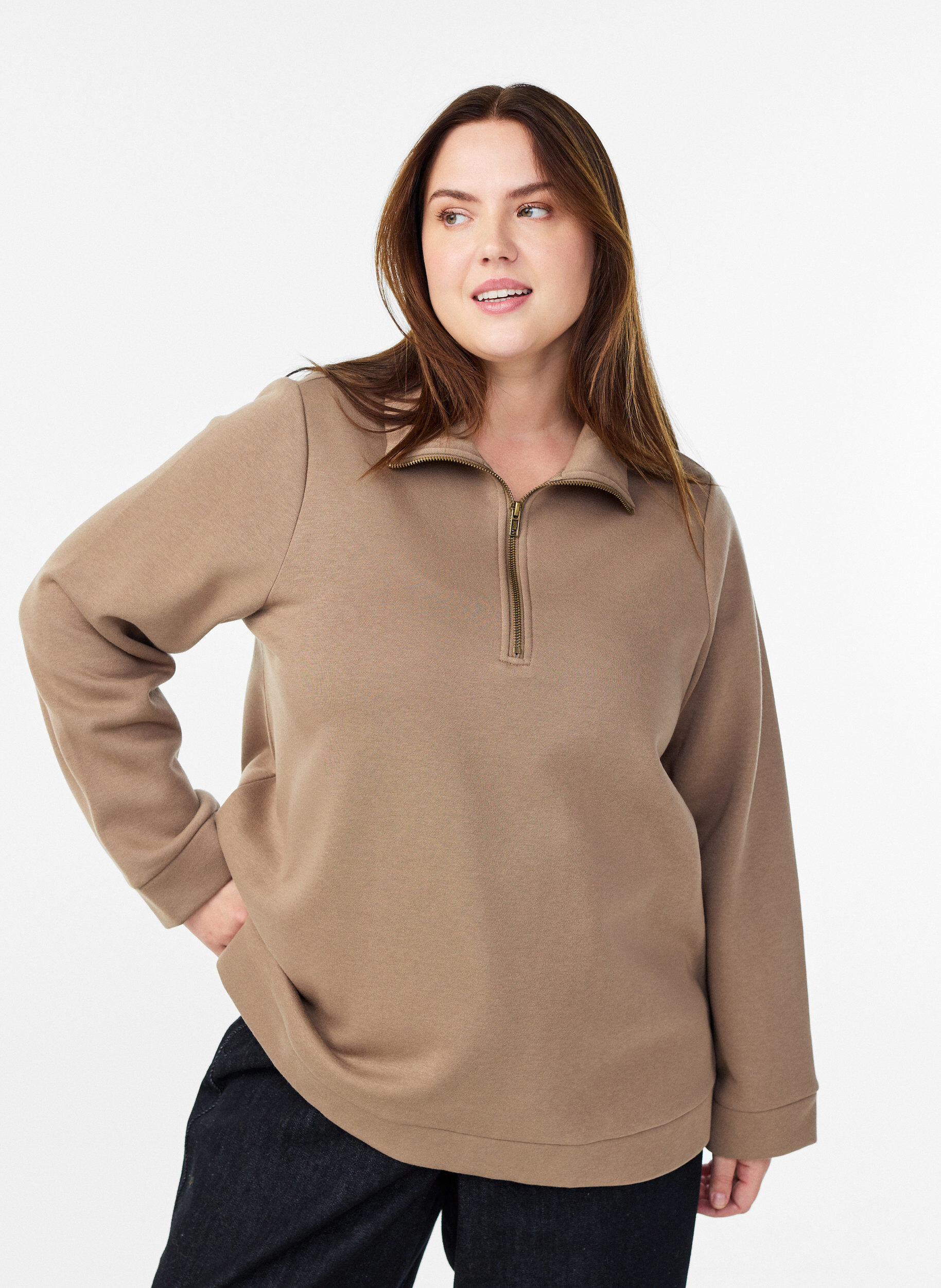 Sweatshirt with high neck and zipper closure, Brown, Model