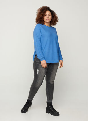 Knitted blouse with round neckline, Ultramarine, Model image number 2