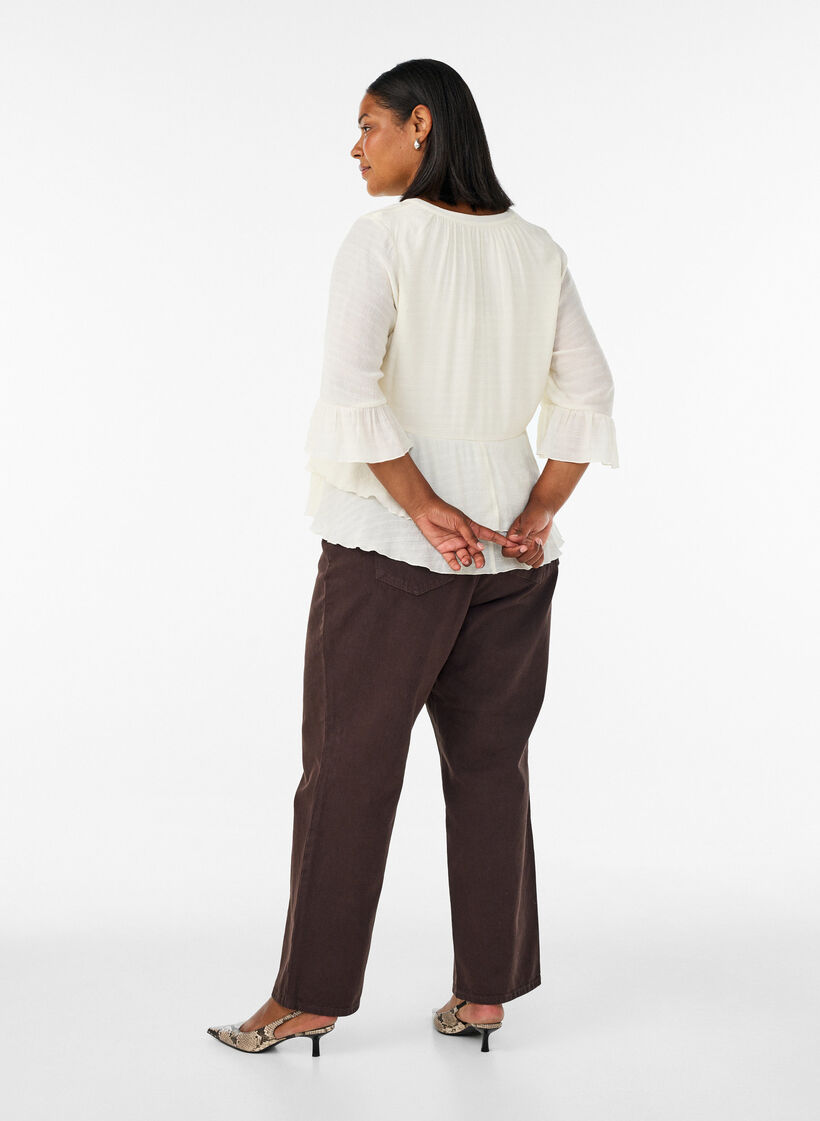 Blouse with 3/4-sleeves and ruffle details, Vanilla, Model image number 2