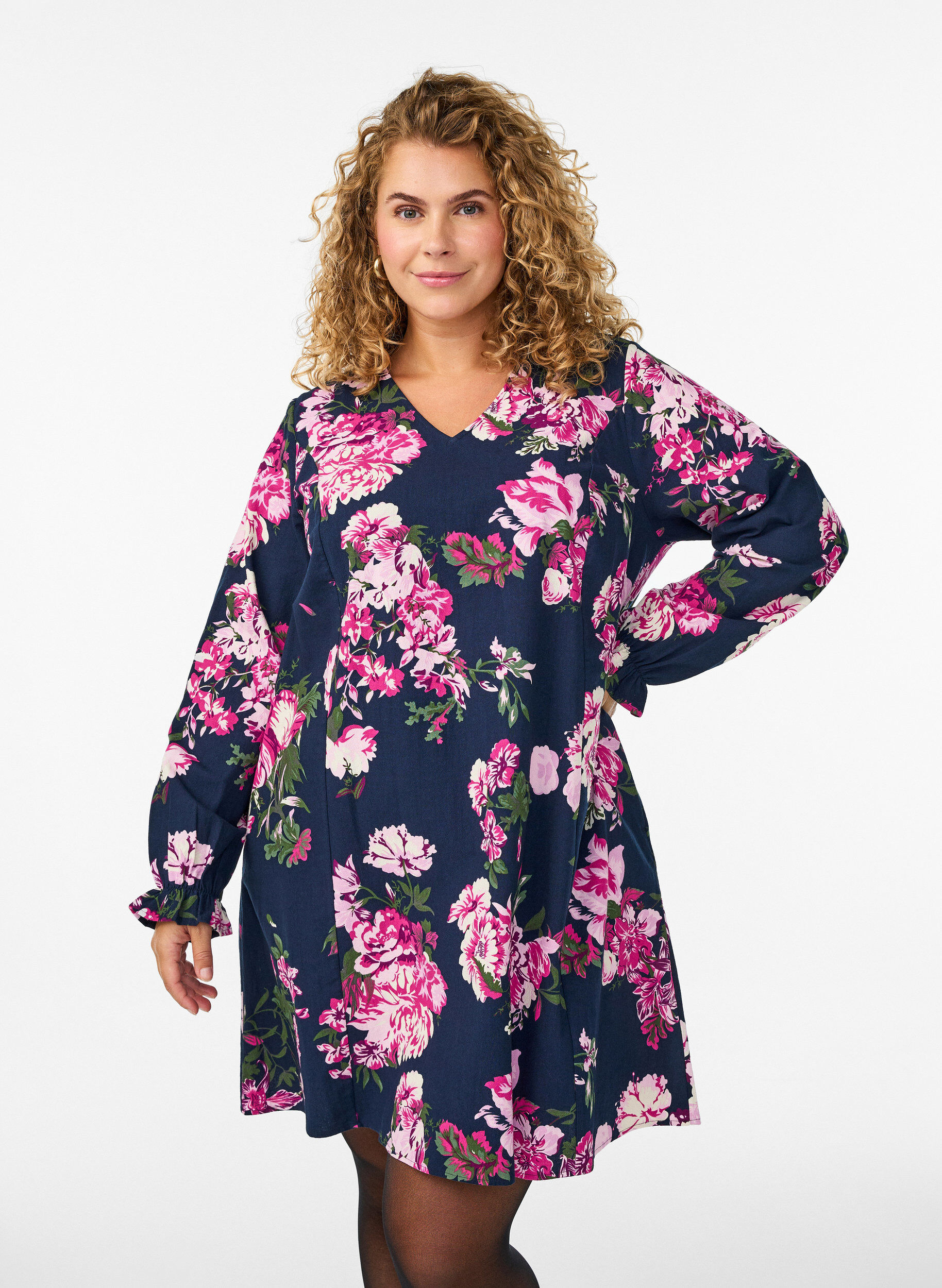 Short cotton dress with V-neck and long sleeves, Blue, Model