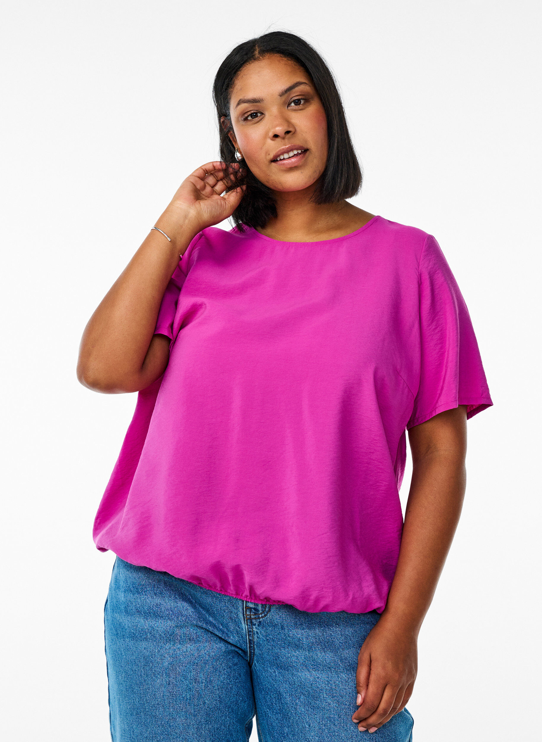 Short-sleeved blouse with elastic hem, Pink, Model