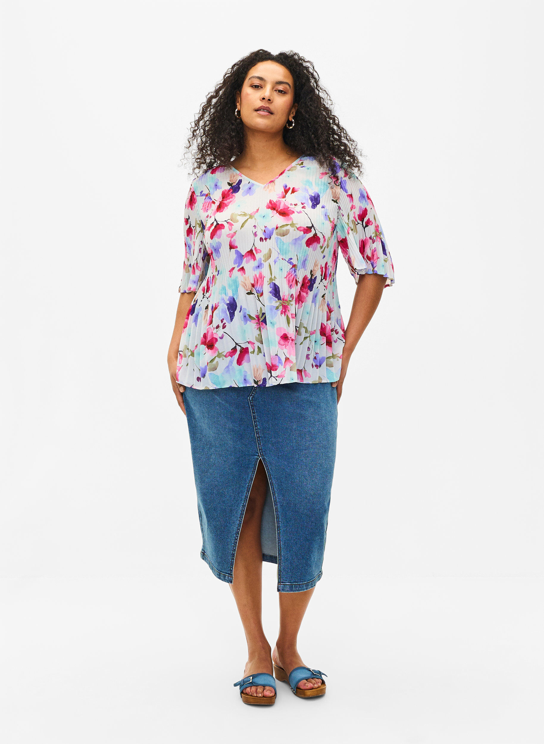 Zizzifashion Pleated floral blouse, White/MultiFlowerAOP, Model image number 2