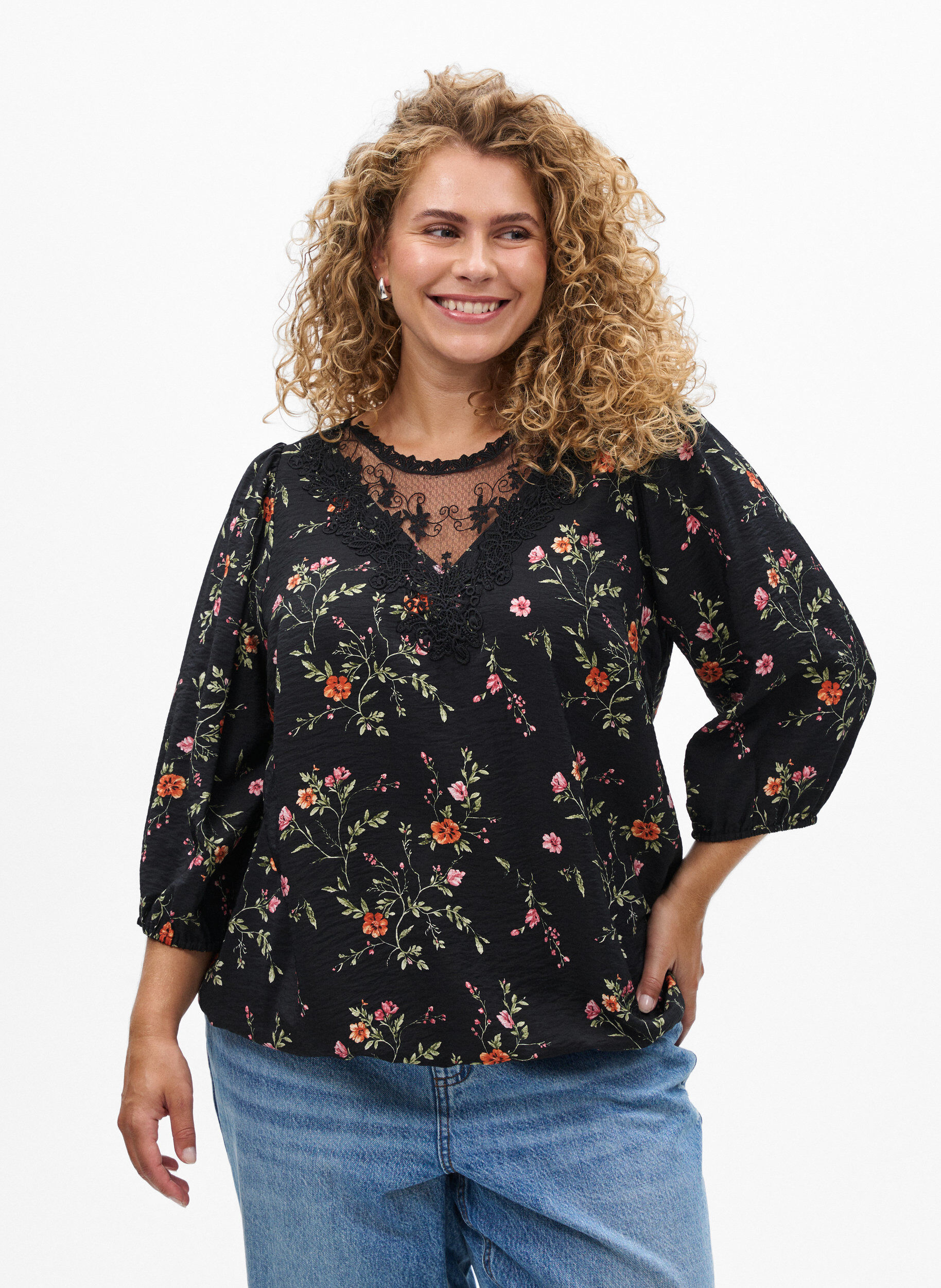 ZizzifashionBlouse with 3/4 sleeves and lace details, Black, Model image number 0