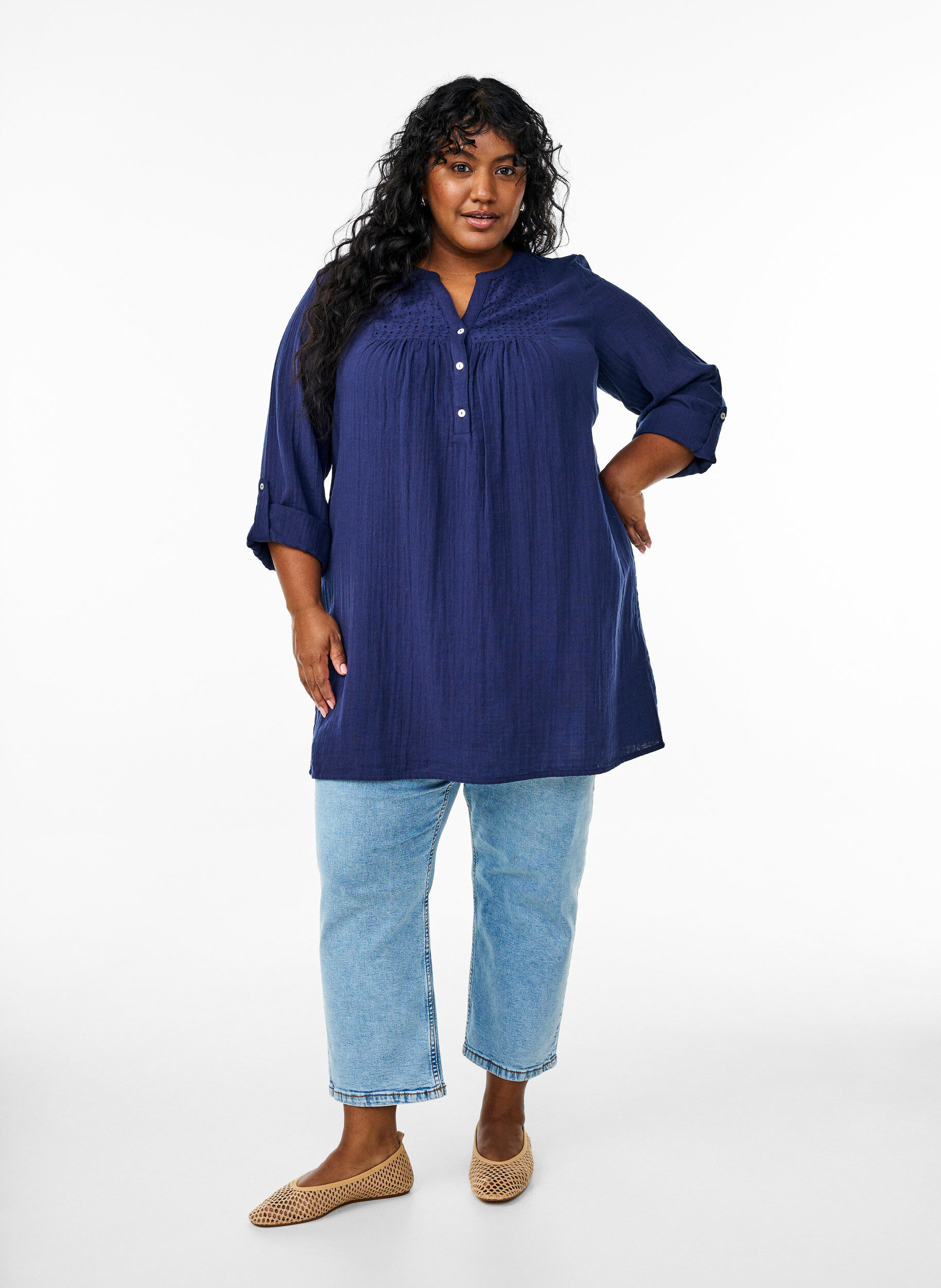 ZizzifashionCotton muslin tunic with broderie anglaise, Blue, Model image number 1