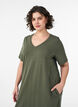 Midi T-shirt dress with a V-neck, Green, Model image number 2