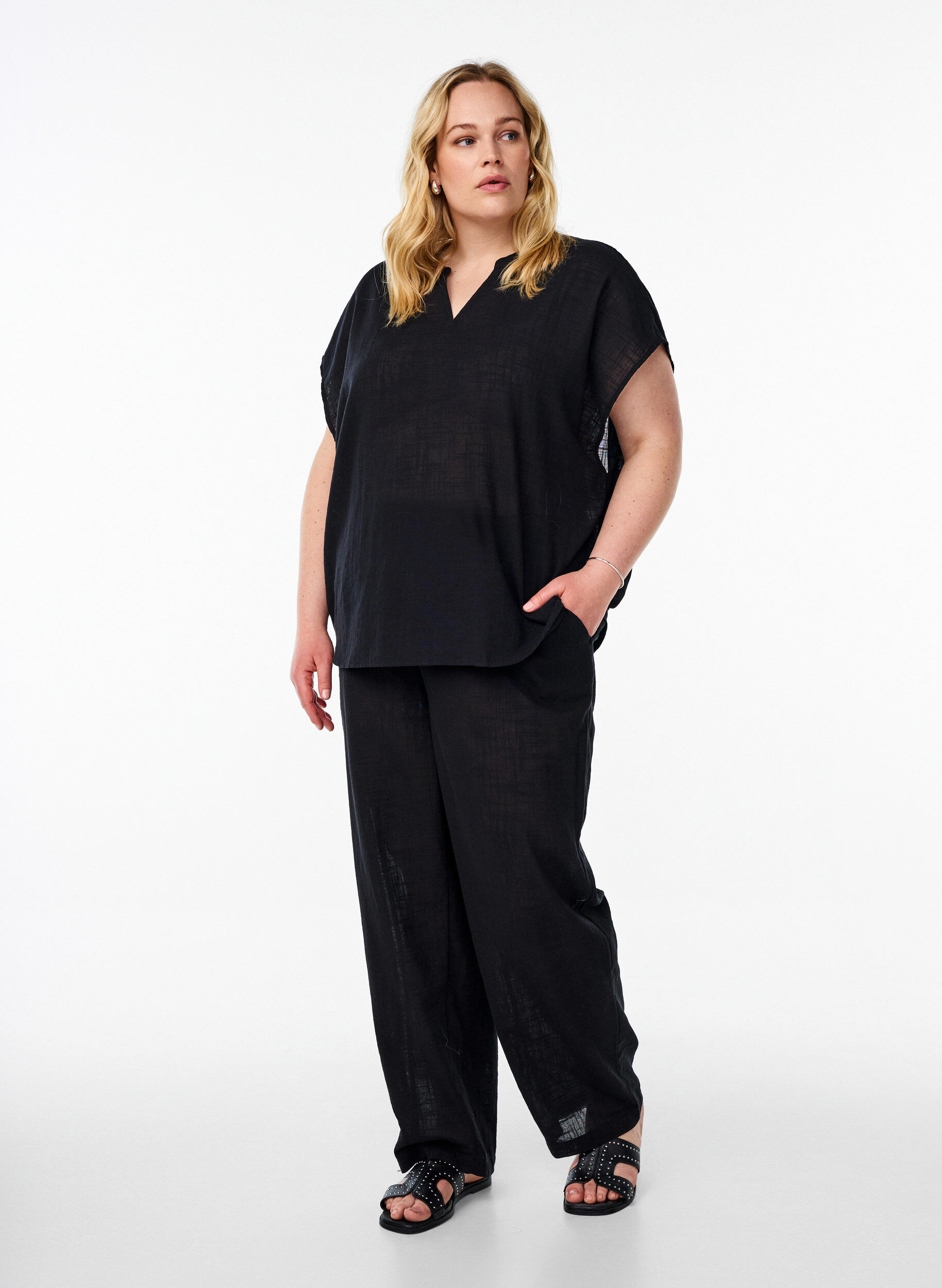 Zizzifashion FLASH - Straight fit trousers with high waist, Black, Model image number 0
