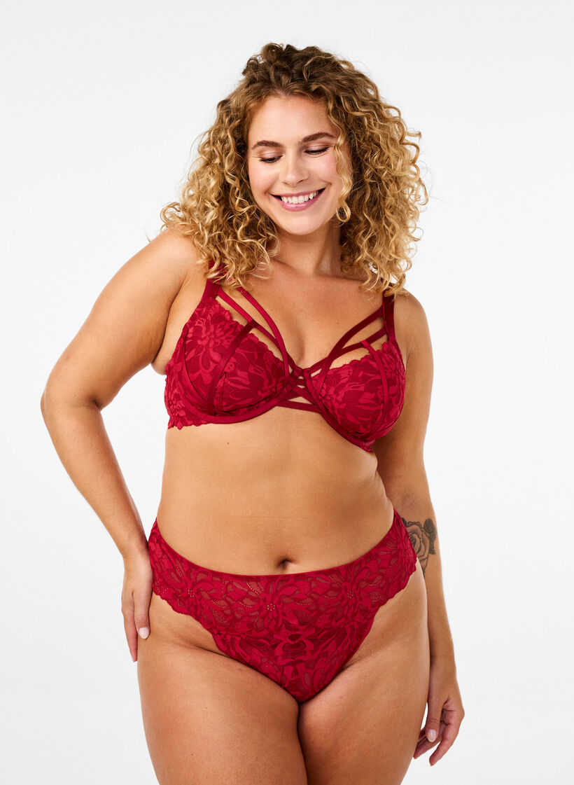 Lace thong with a regular waist, Red, Model image number 0
