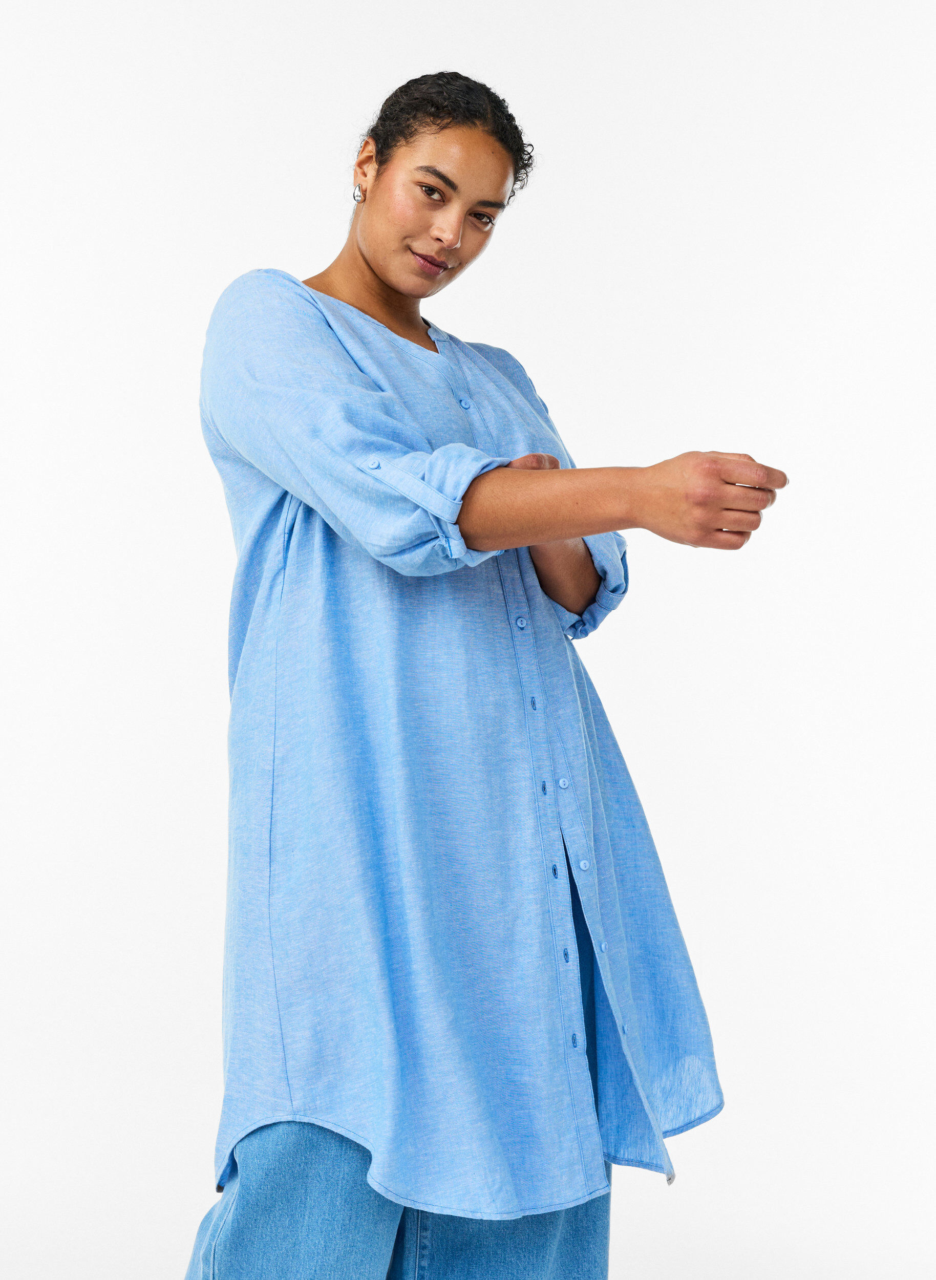 Zizzifashion Long shirt in linen and viscose, Blue, Model image number 3