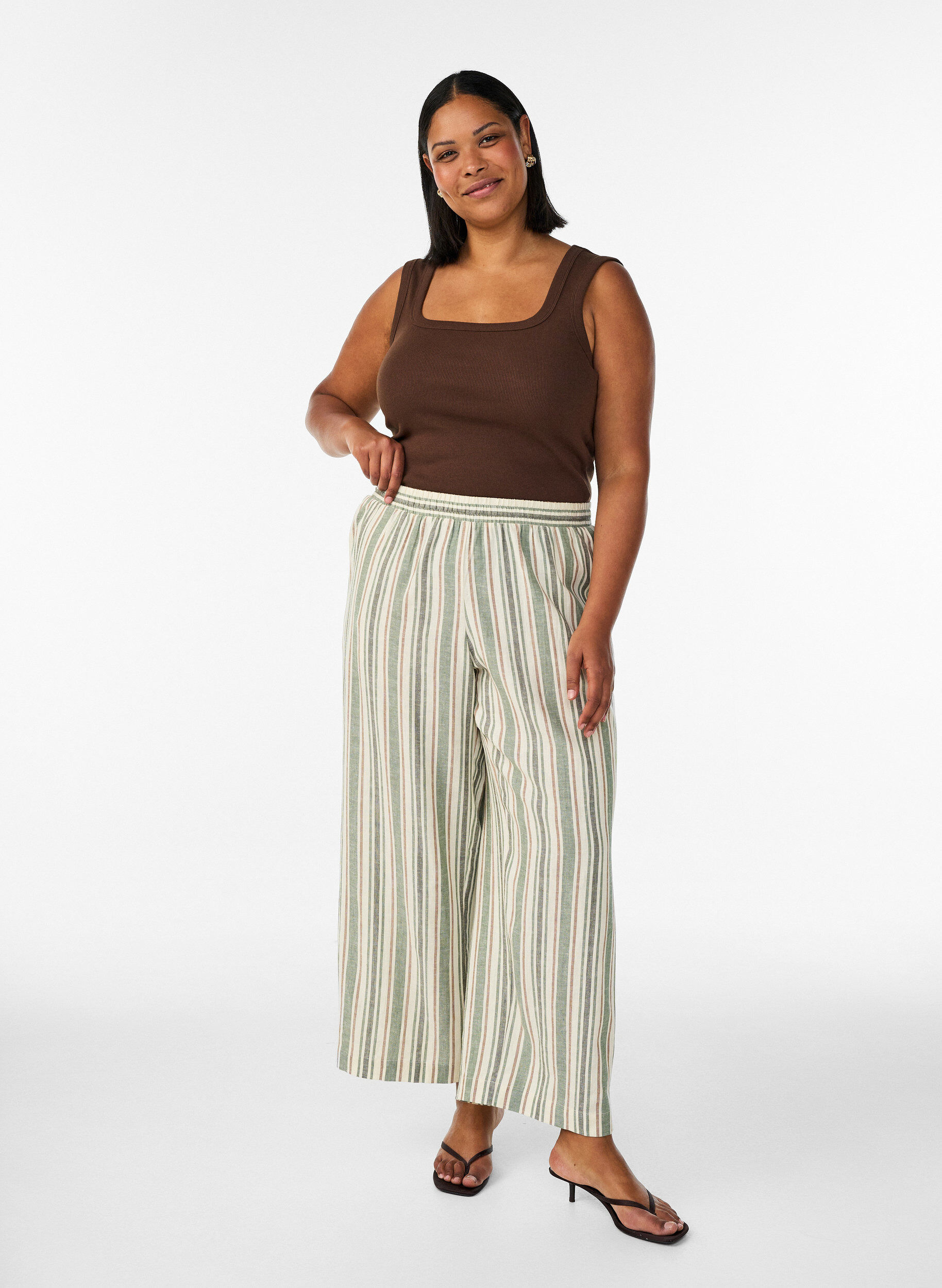 Wide-leg linen and viscose trousers, Vanilla, Model