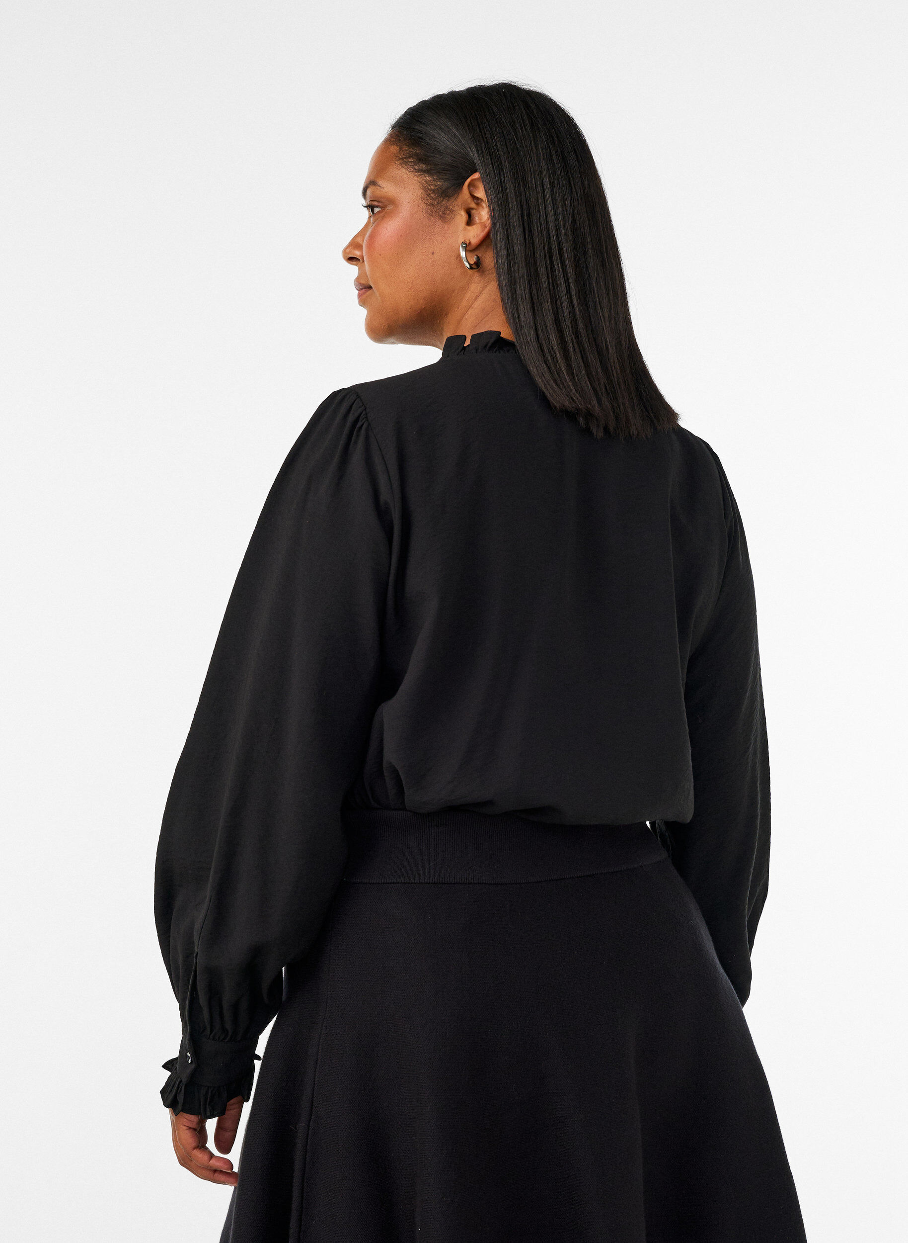 ZizzifashionShirt blouse with embroidered flower appliqu&eacute;s, Black, Model image number 2