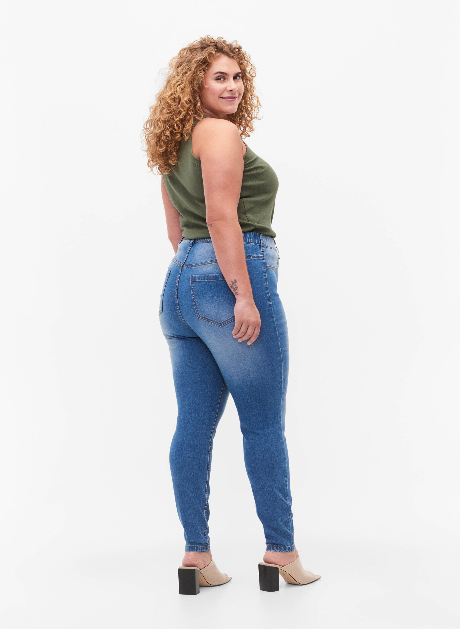 Zizzifashion Jeggings with back pockets, Blue denim, Model image number 1