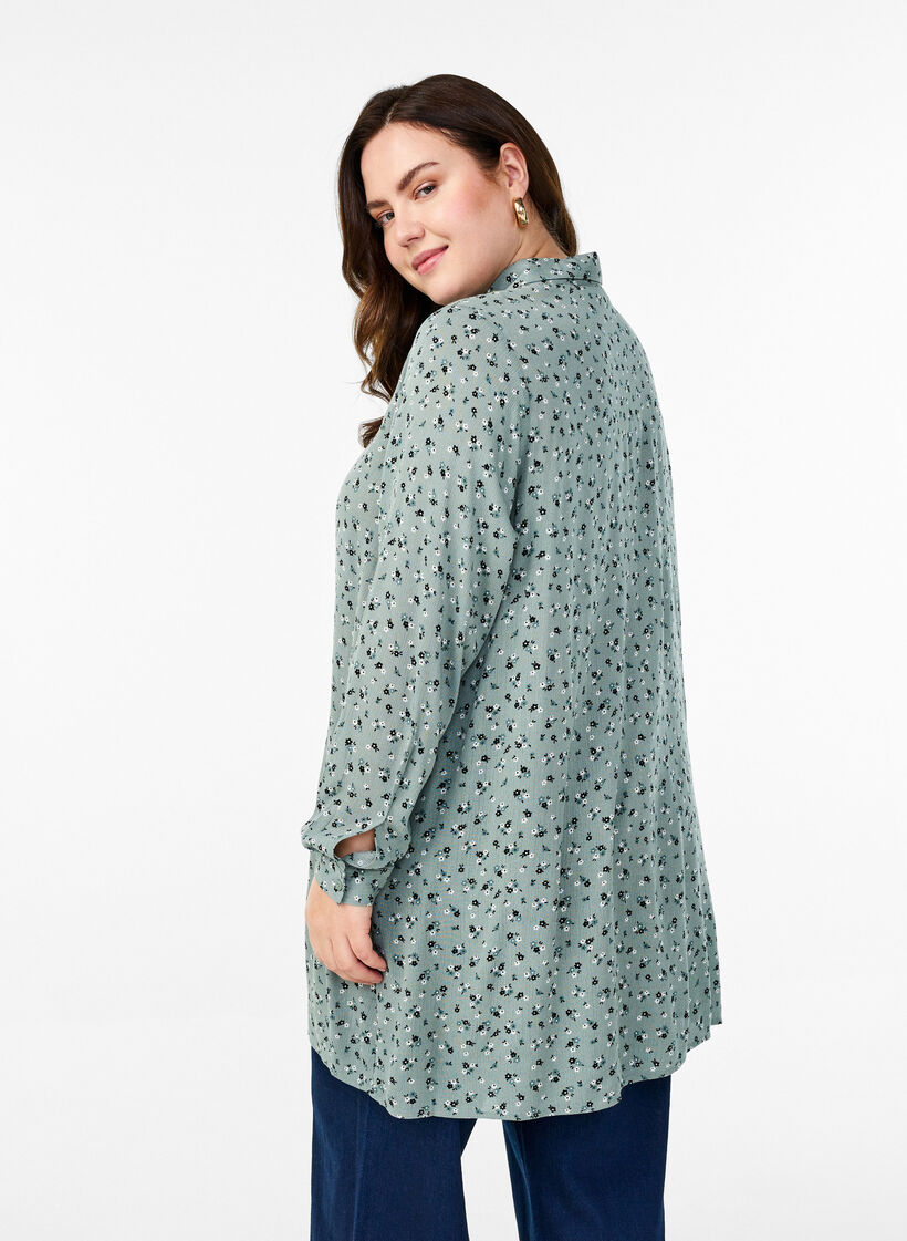 Long shirt with floral print, Green, Model image number 2
