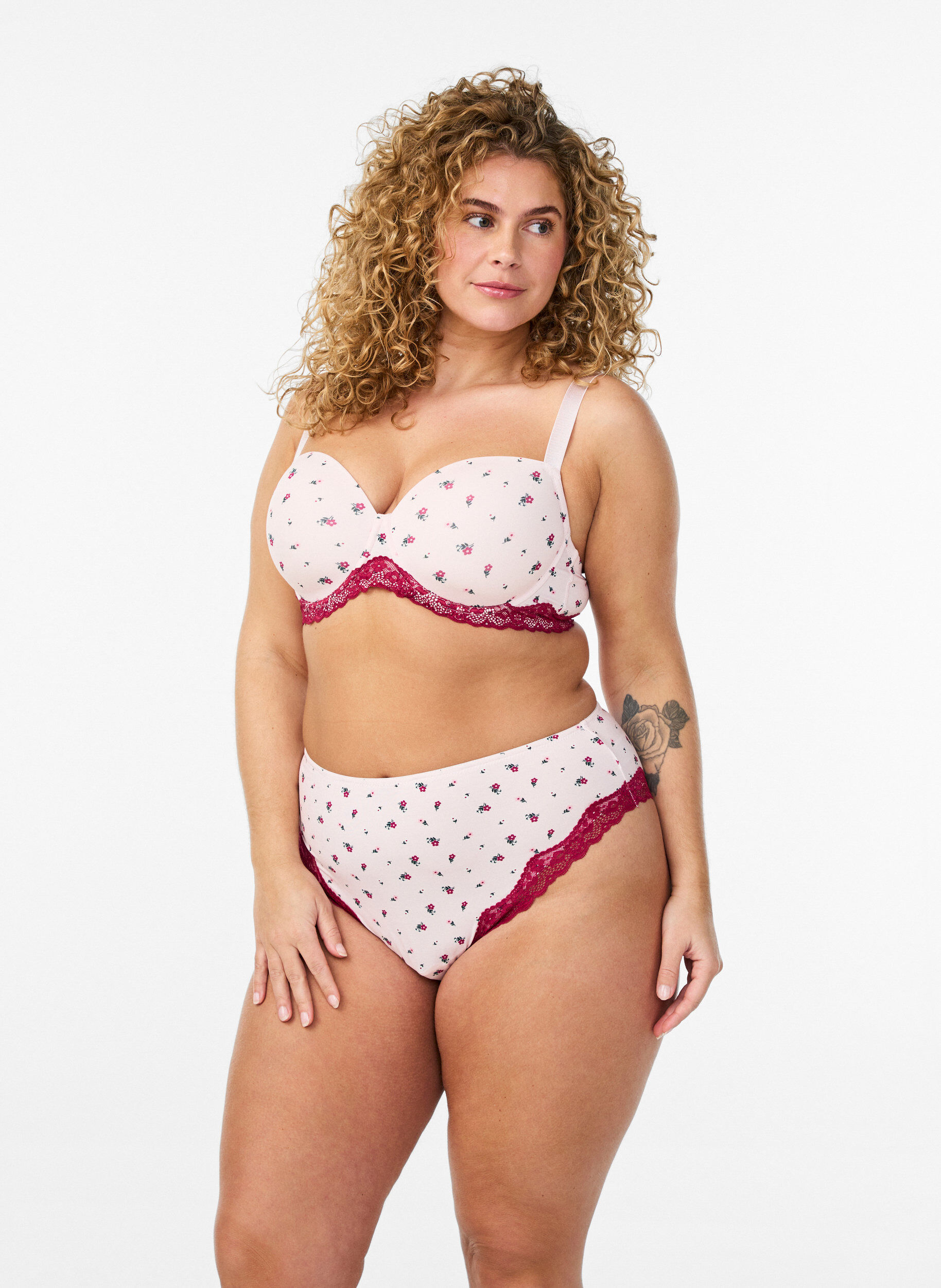 Zizzifashion Brazilian panties with floral print and lace, Rose, Model image number 1