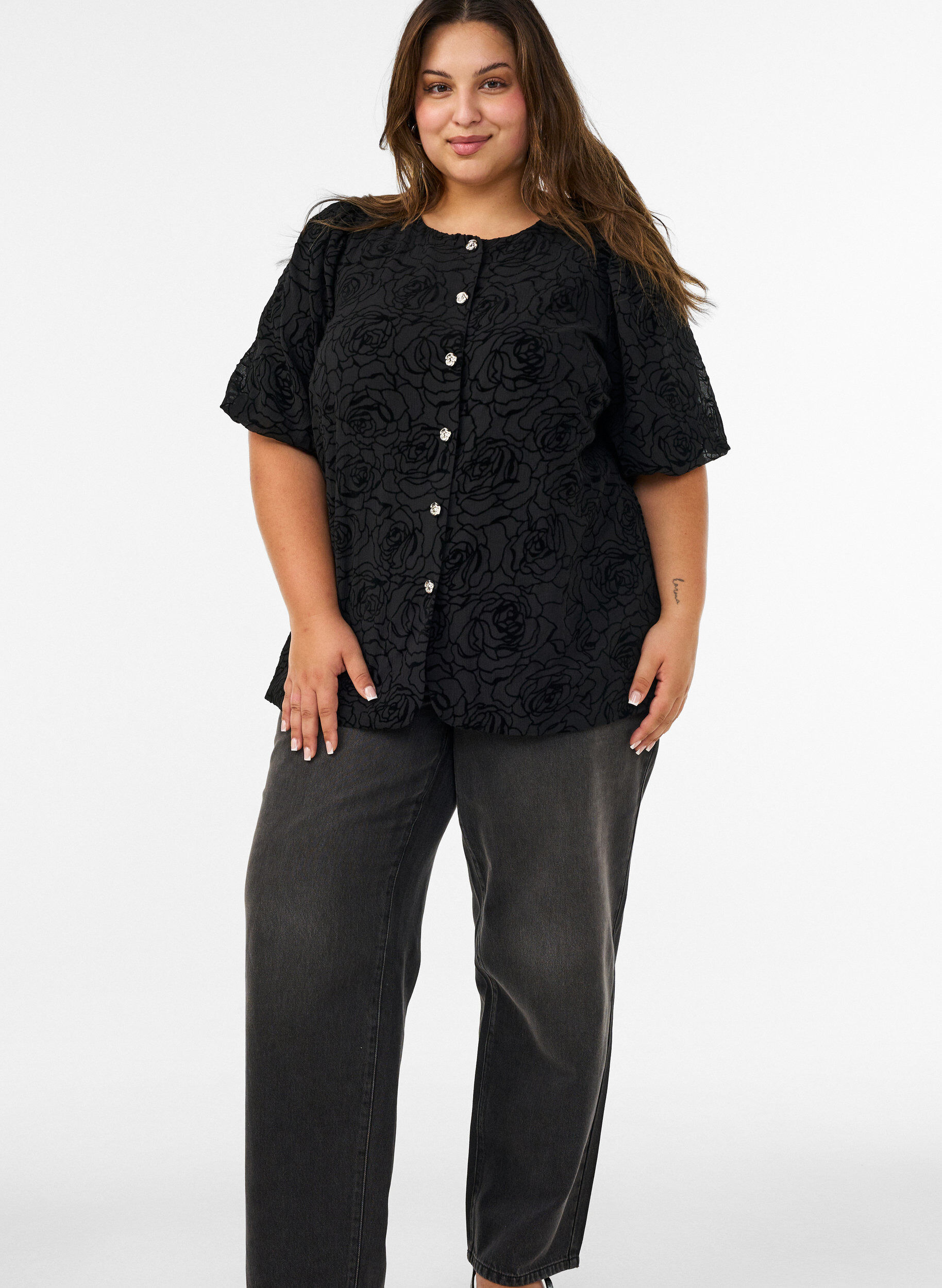 ZizzifashionBlouse with floral pattern and balloon sleeves, Black, Model image number 1