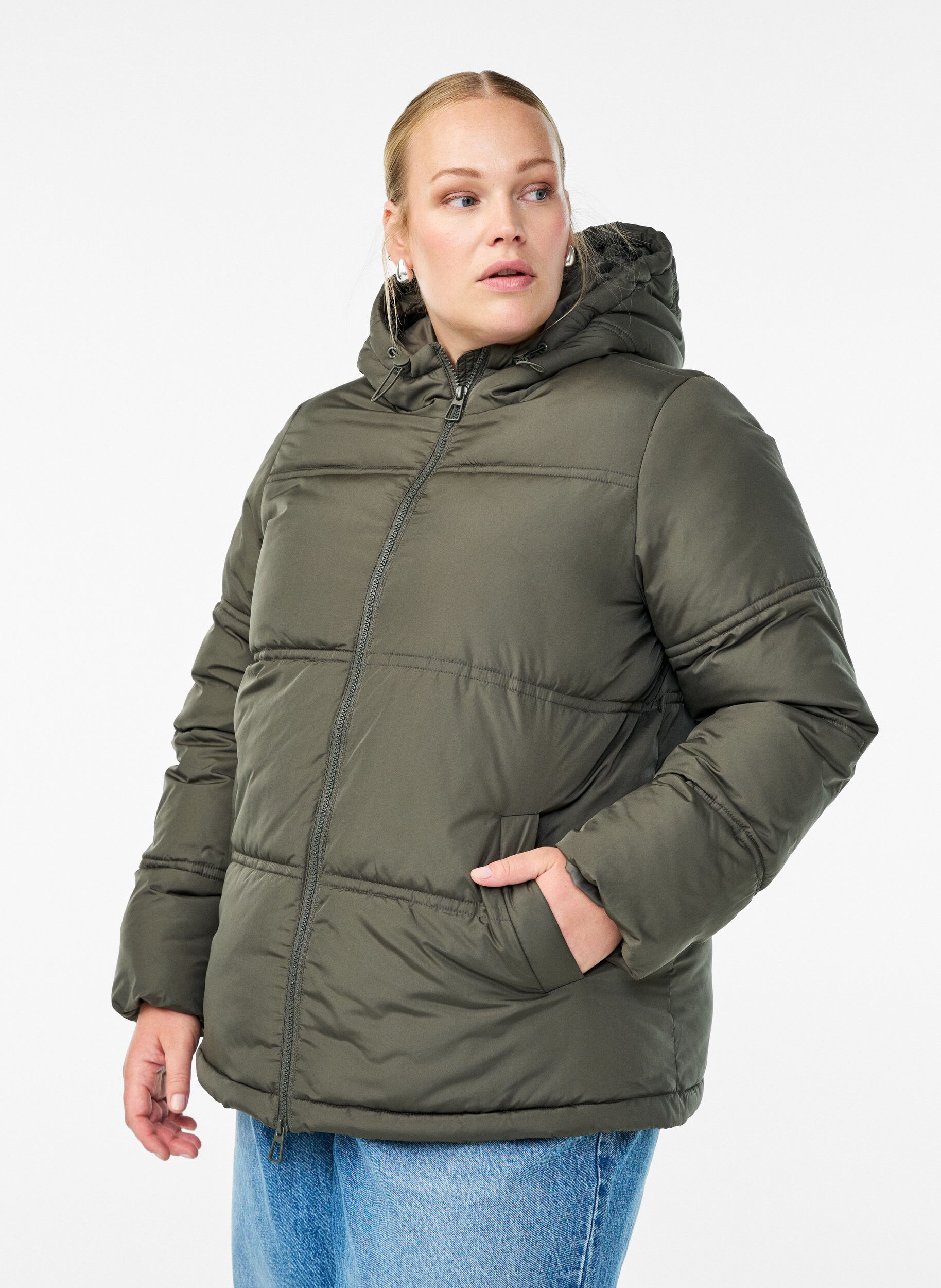 Short puffer jacket with a hood and two-way zipper, Dark Grey, Model