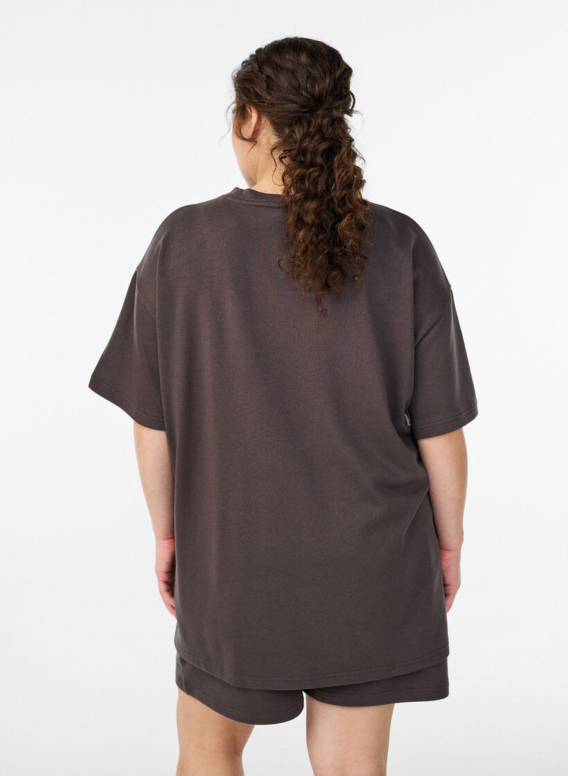 Oversized sweat T-shirt, Brown, Model image number 2