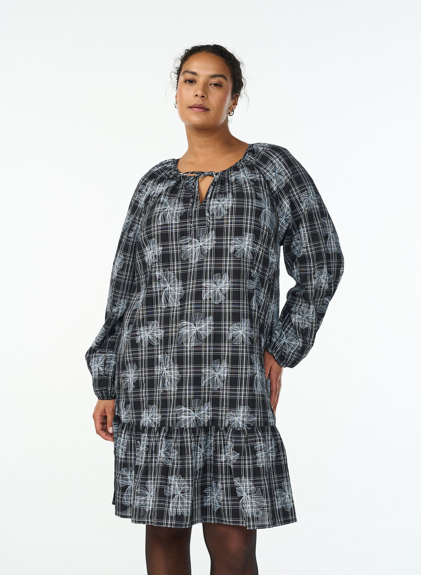 Short dress with check and floral print, Black, Model image number 0