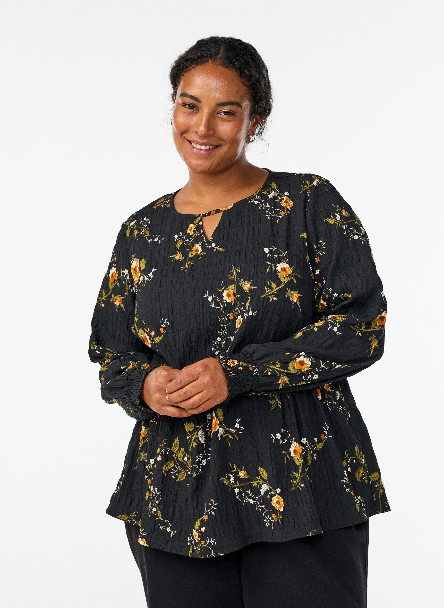 Long-sleeved blouse with floral print, Black, Model