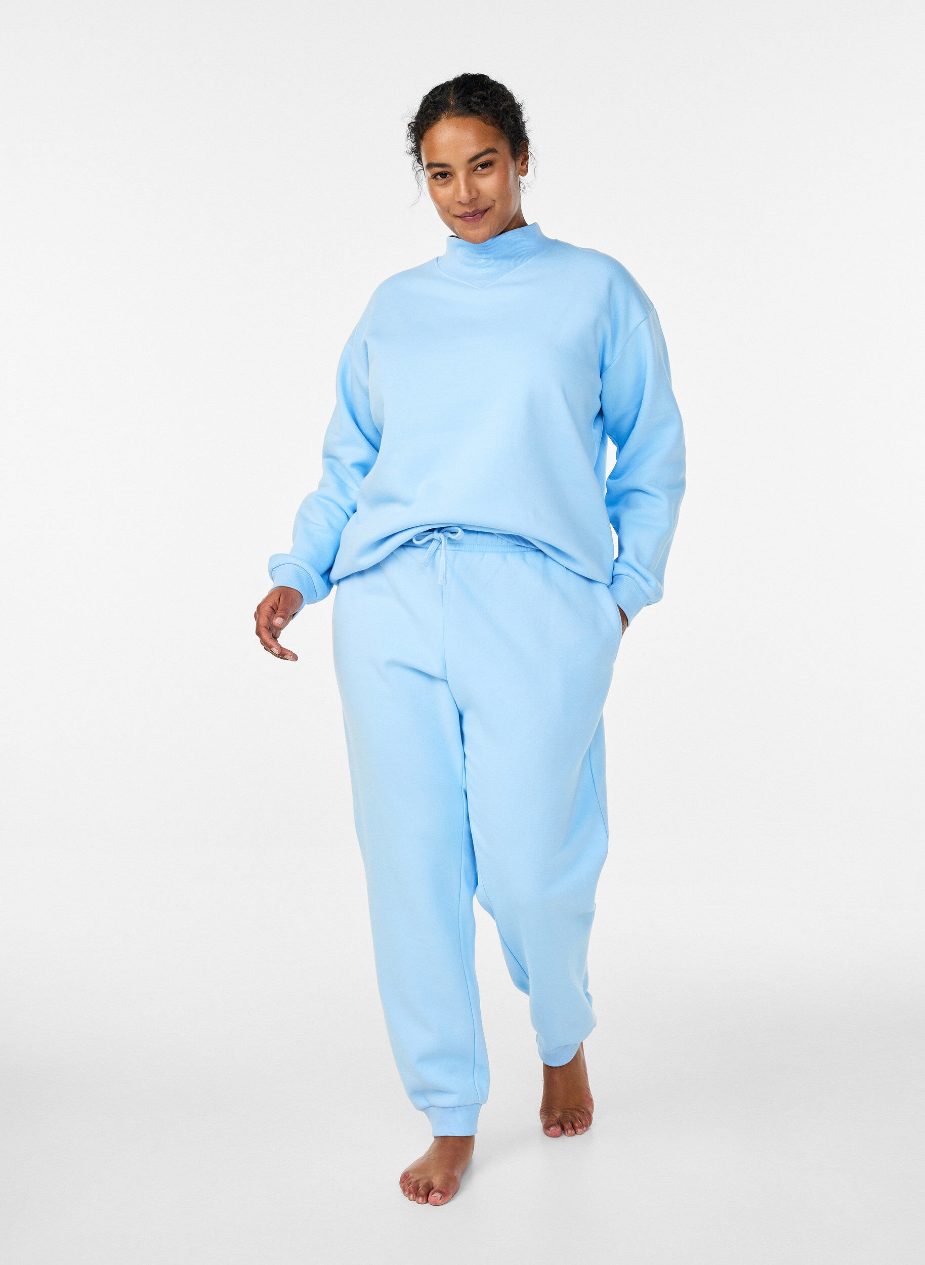 Zizzifashion Sweatshirt with high neck and long sleeves, Light Blue, Model image number 1