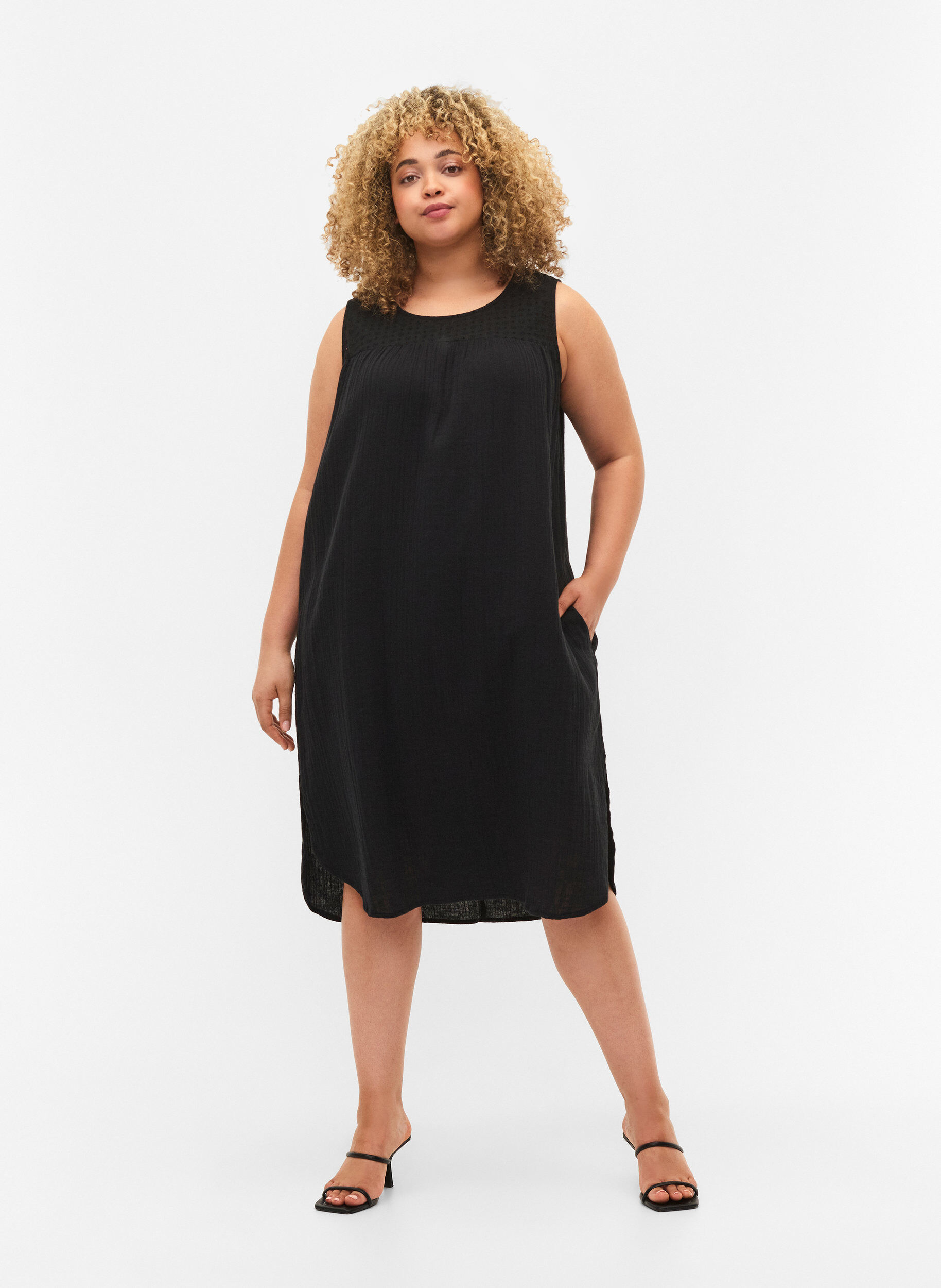 Zizzifashion Sleeveless midi dress in cotton, Black, Model image number 2