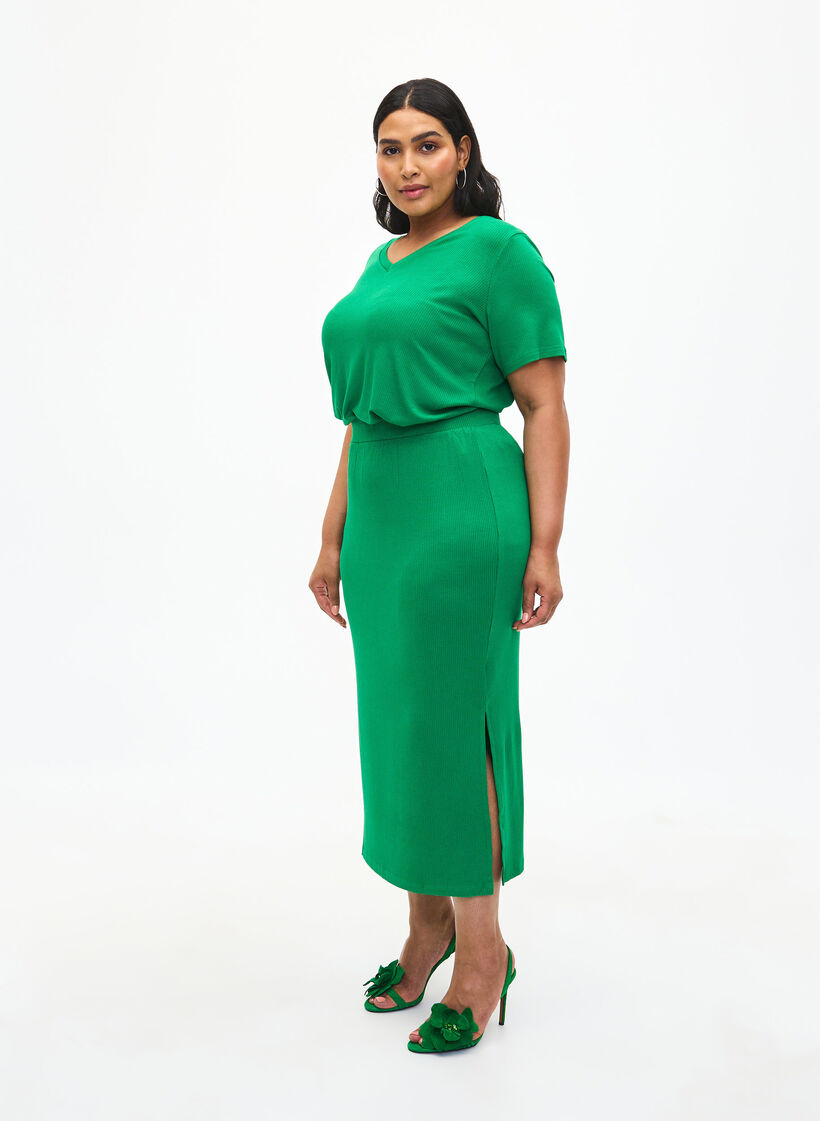 Slim fit midi skirt in viscose, Green, Model image number 0