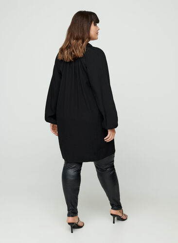 Long-sleeved tunic with a V-neck, Black, Model image number 1