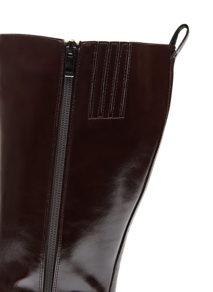 Tall boot with a lightly crackled look, Brown, Packshot