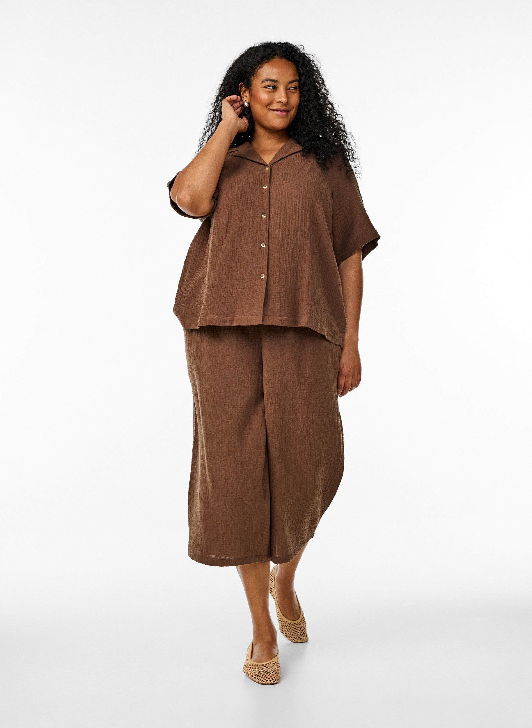 Zizzifashion Short-sleeved shirt in cotton muslin, Brown, Model image number 1