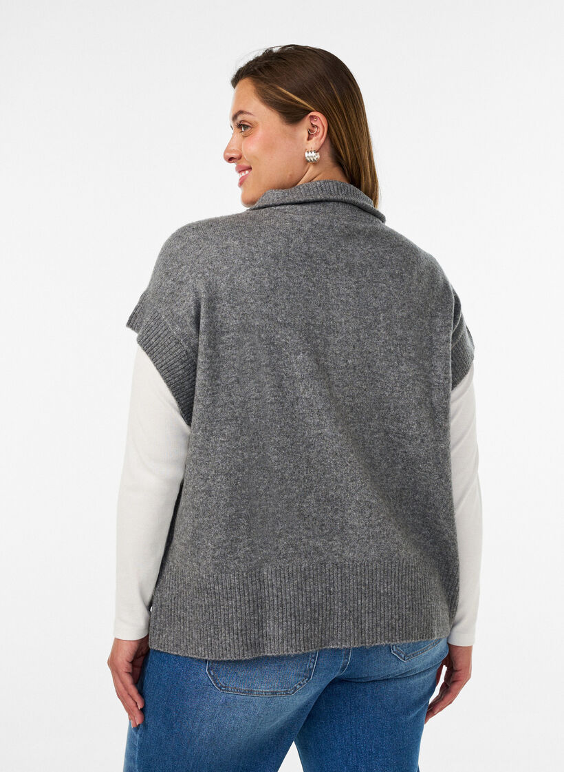 Knitted vest with high collar and zip, Grey, Model image number 2