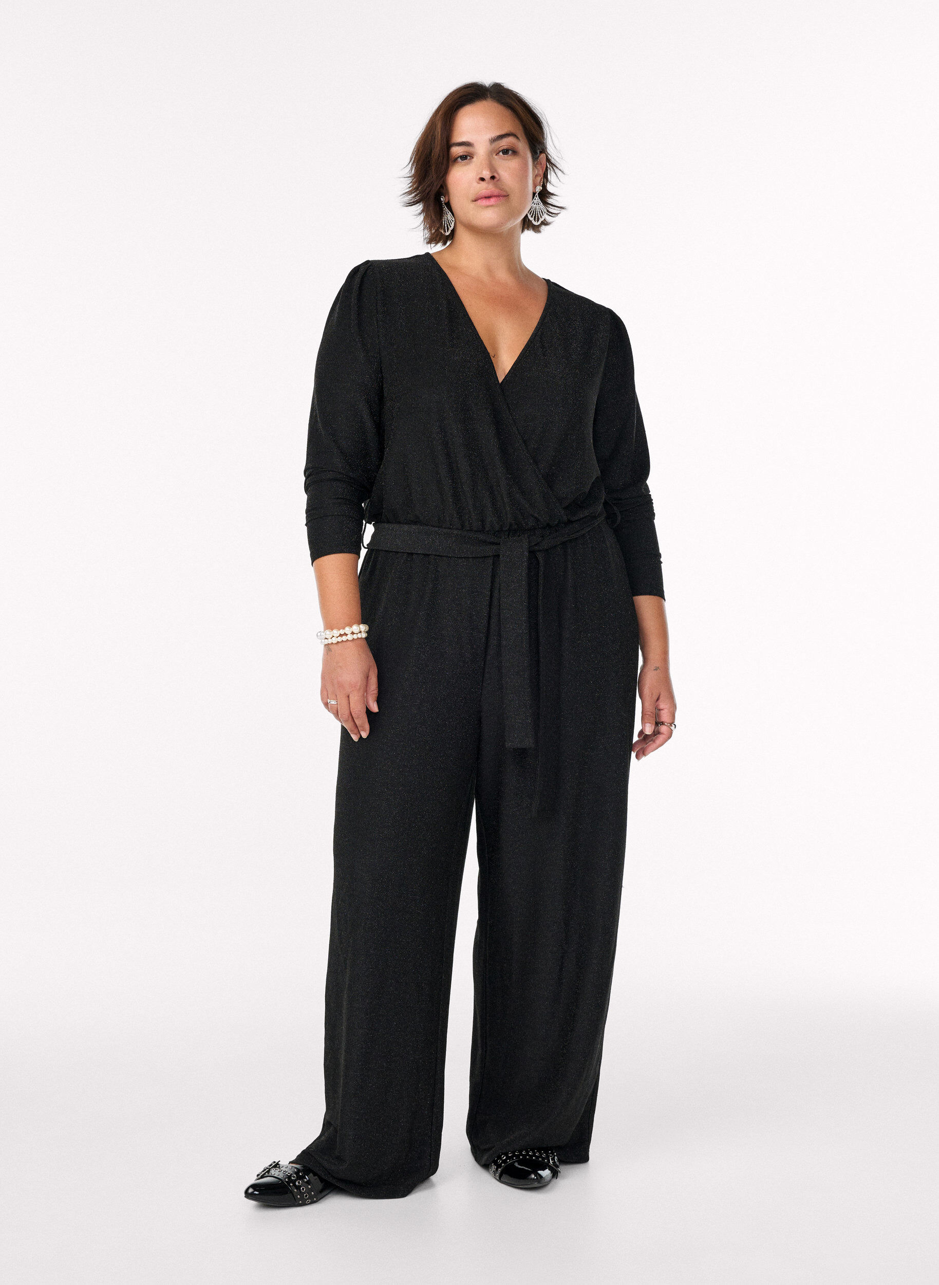 Jumpsuit with glitter and tie-belt, Black, Model