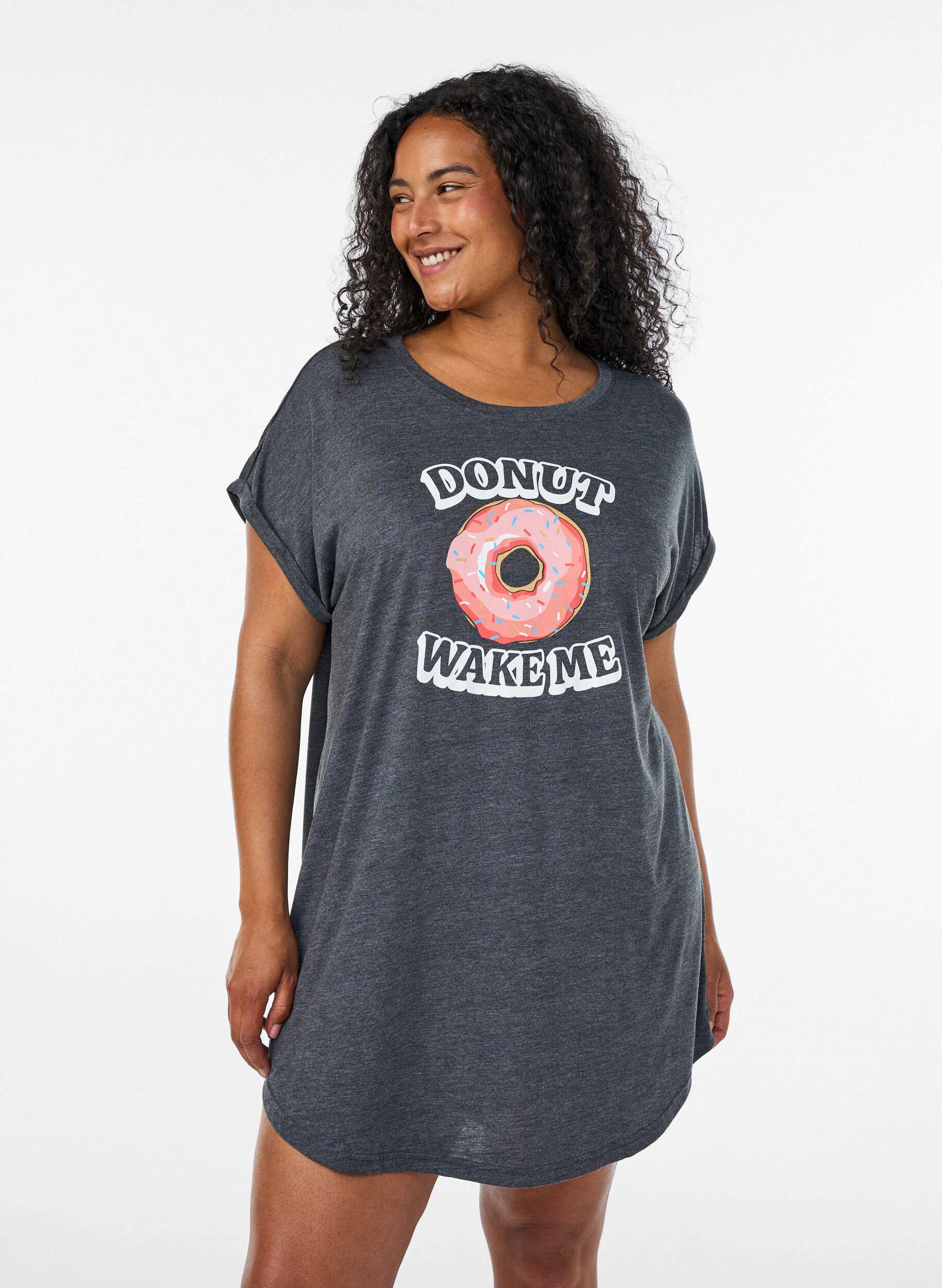 Short sleeve nightgown with text print, Black, Model