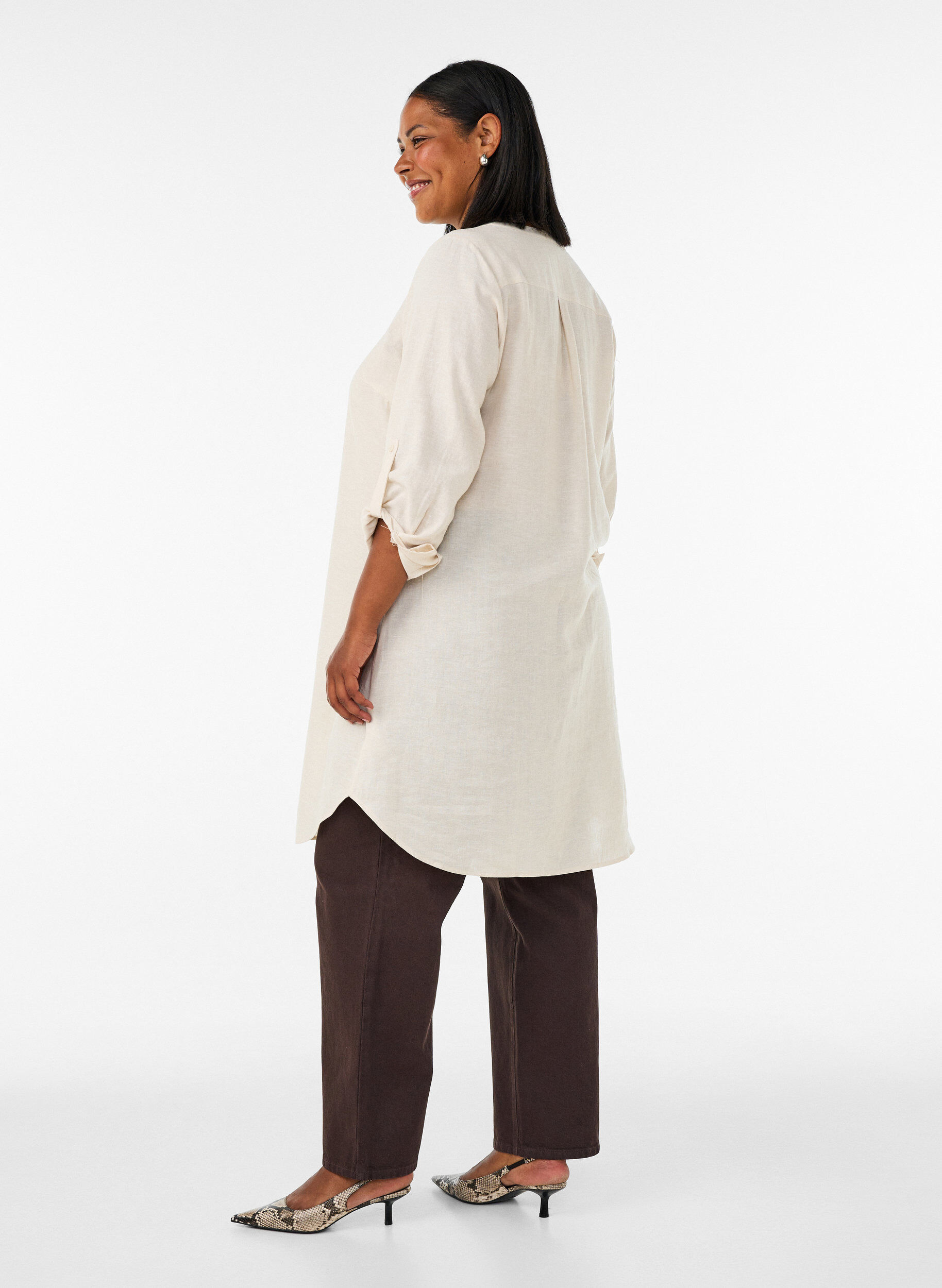 ZizzifashionLong shirt in linen and viscose, Beige, Model image number 2
