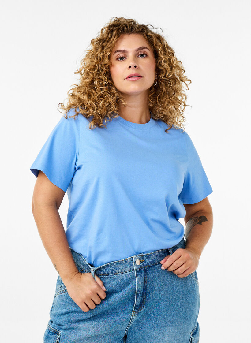 Basic cotton t-shirt with a round neck, Light Blue, Model image number 0
