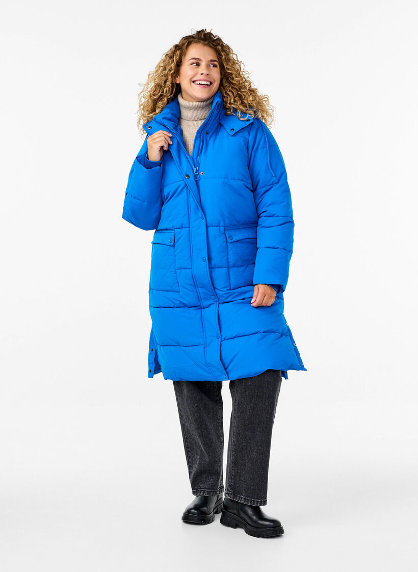 Long puffer jacket with pockets and hood, Blue, Model image number 1